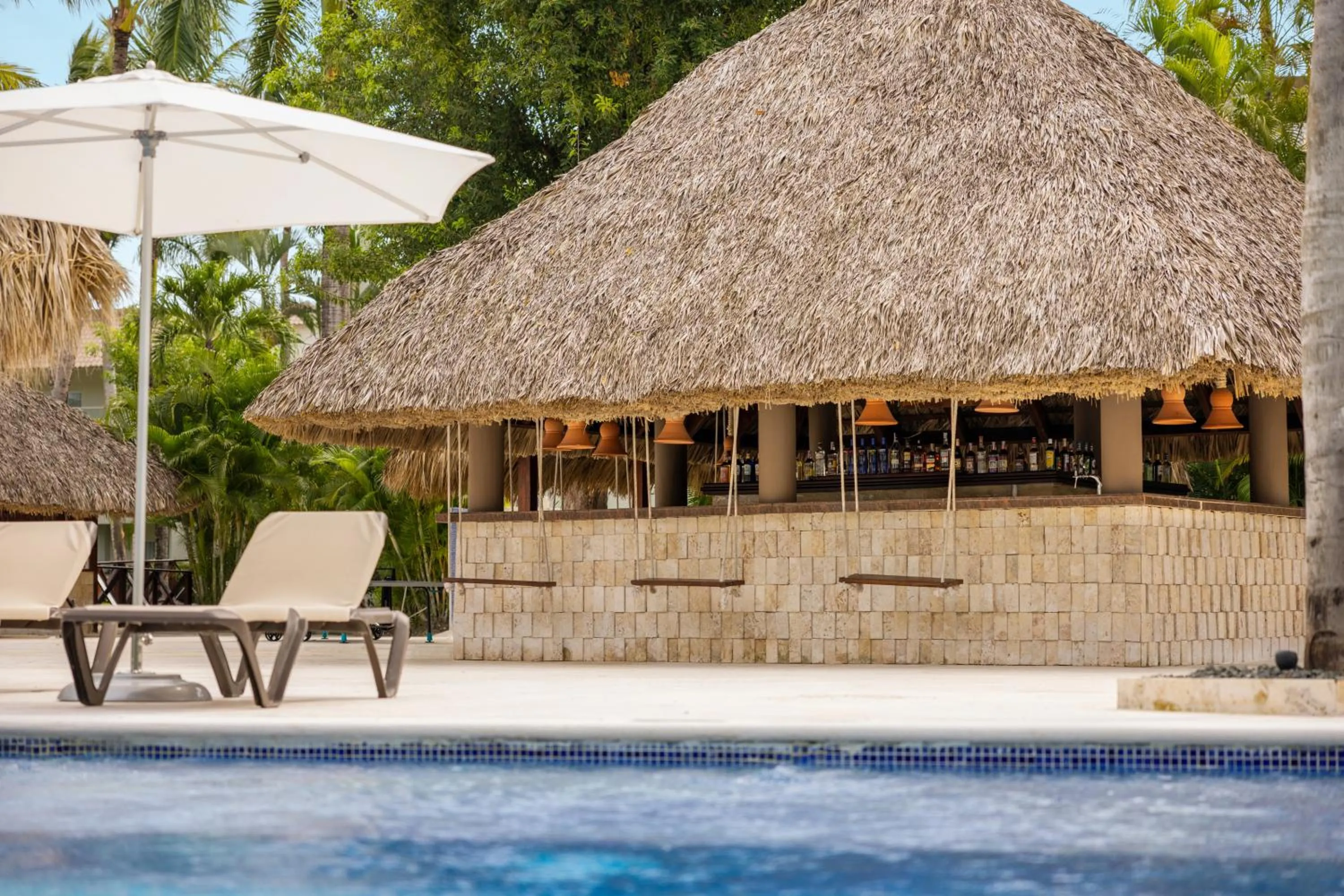 Lounge or bar in Wyndham Alltra Punta Cana All Inclusive Resort