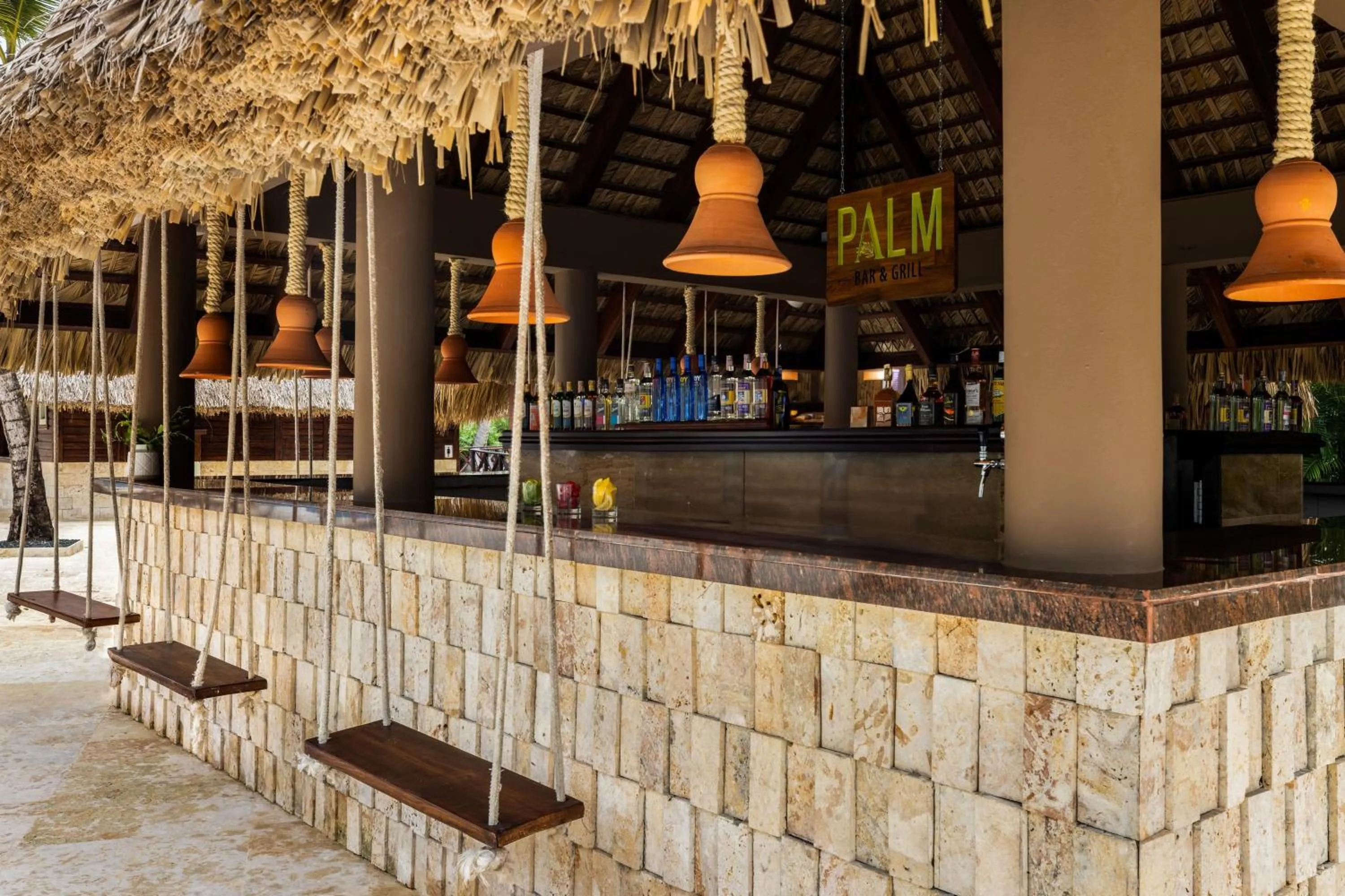 Lounge or bar in Wyndham Alltra Punta Cana All Inclusive Resort