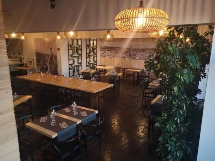 Restaurant/places to eat in Hôtel Le Glacier