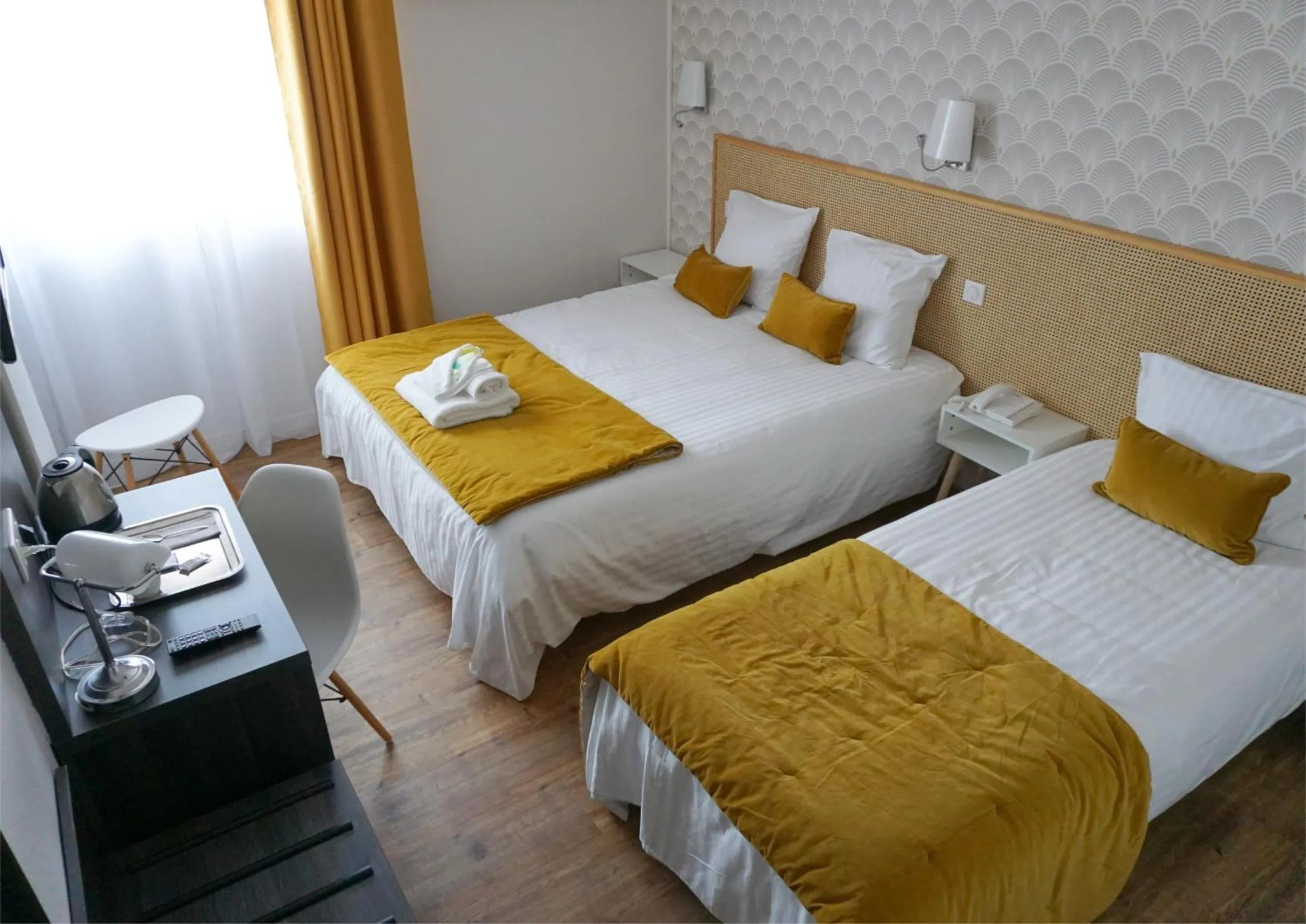 Bed in Hôtel Le Glacier