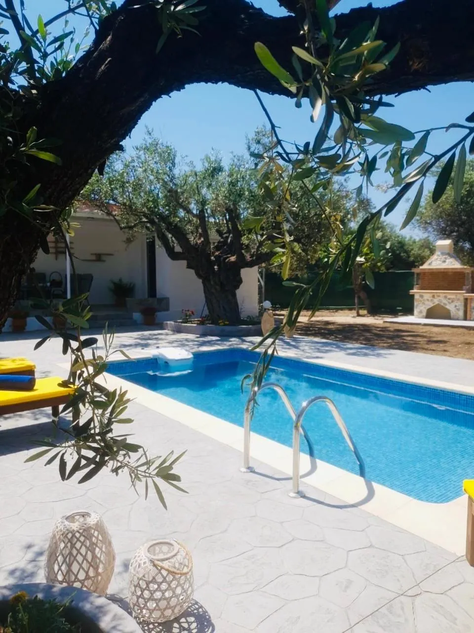 Olive Sense Villa with jacuzzi and sauna