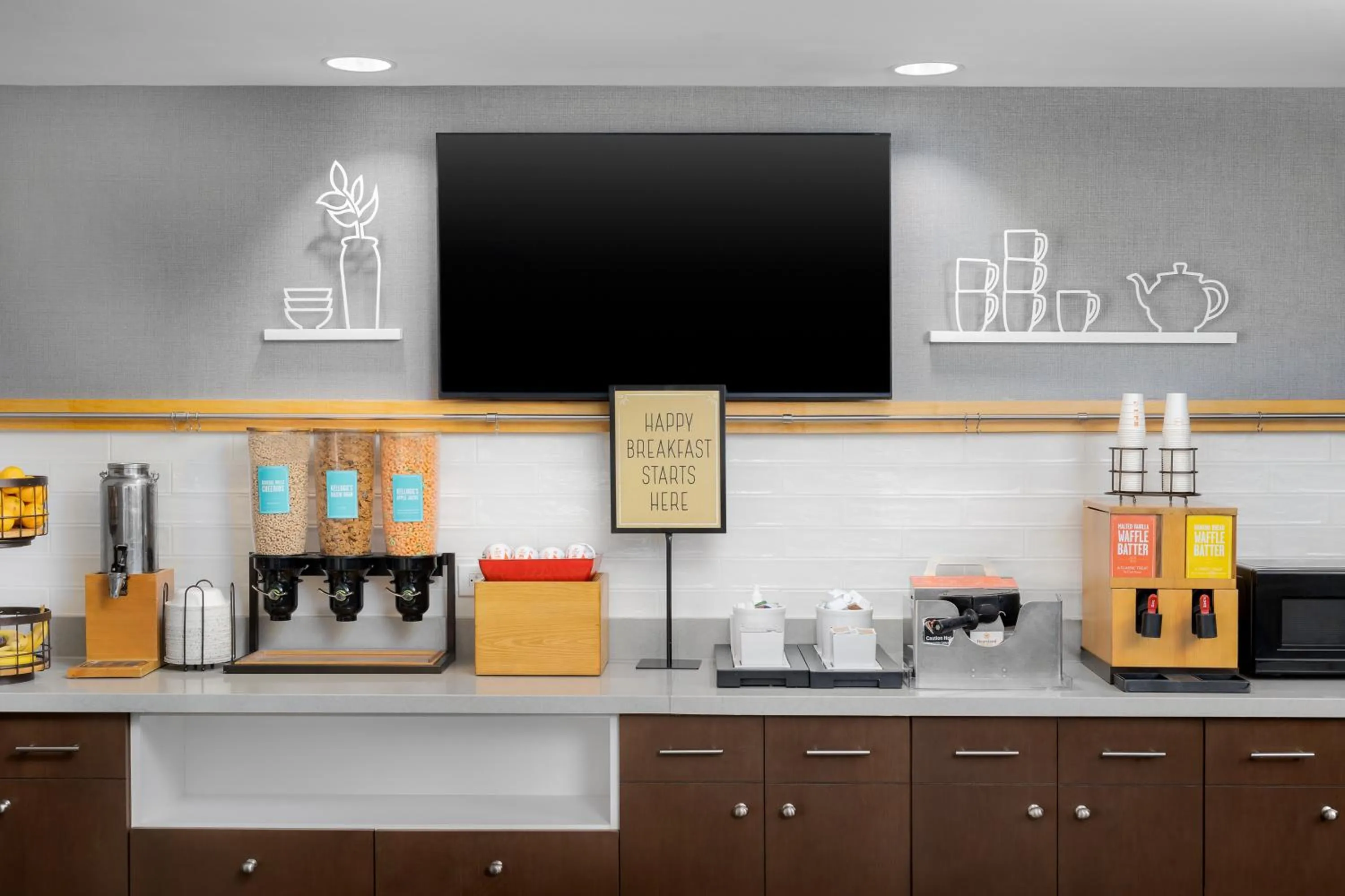 Food and drinks in Hampton Inn Louisville Airport Fair/Expo Center