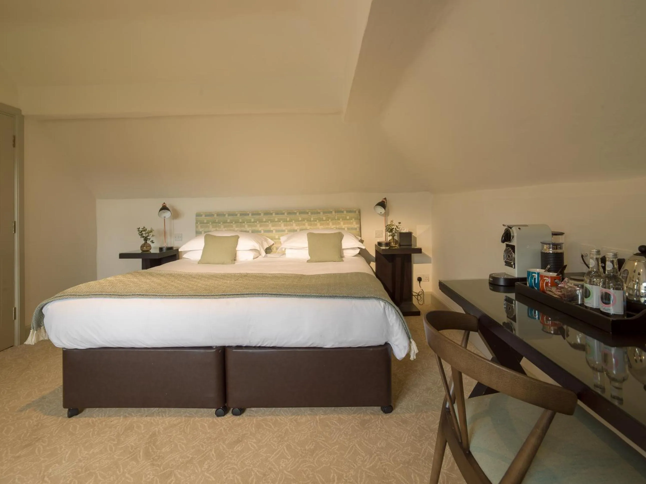 Bedroom, Bed in Minster Mill Hotel