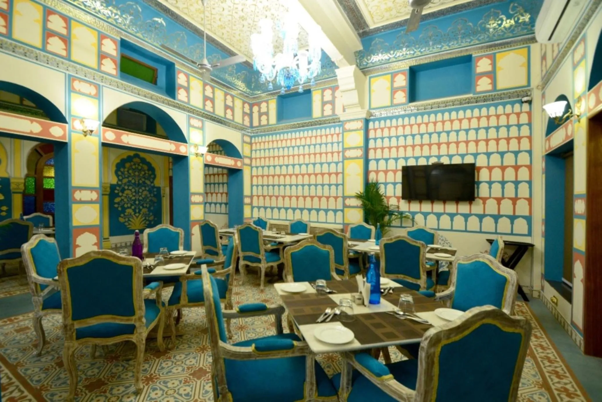 Restaurant/places to eat in Nirbana Palace - A Heritage Hotel and Spa