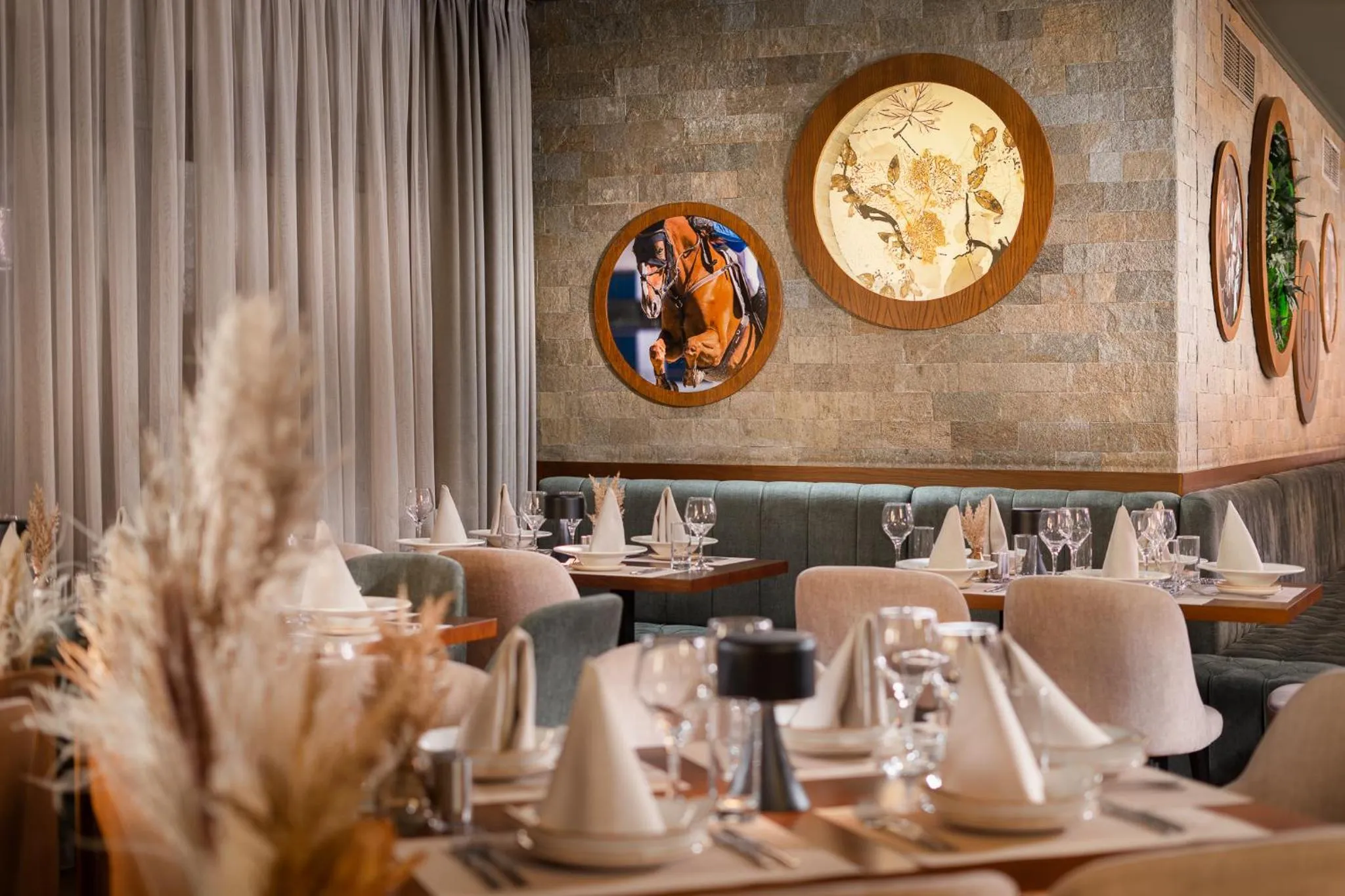 Restaurant/places to eat in Boutique Complex Trakiets