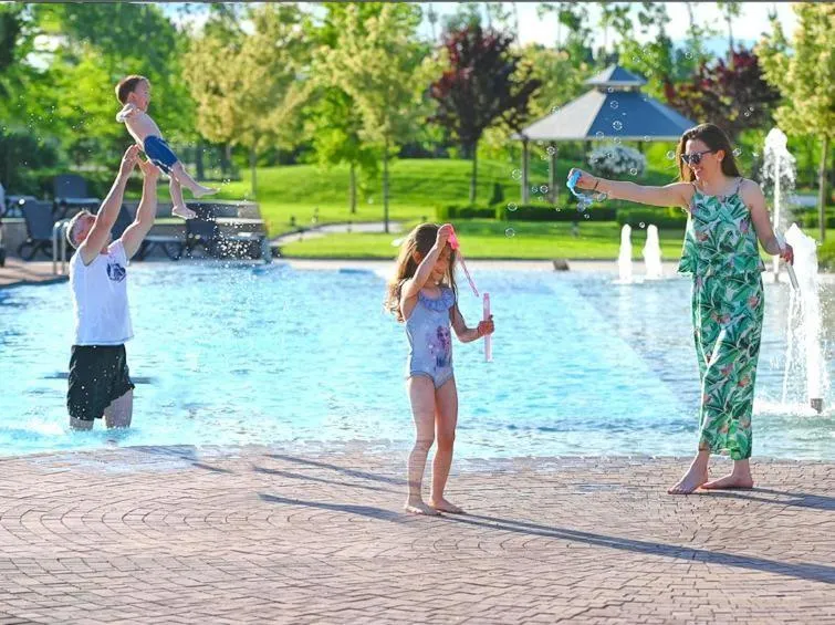 Spring in Boutique Complex Trakiets