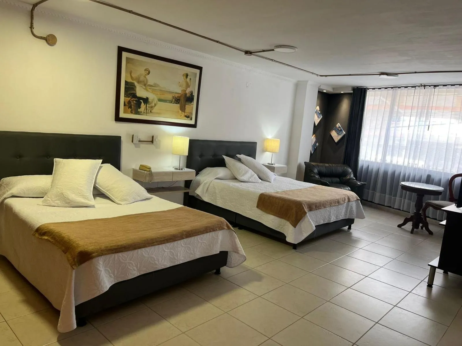 Deluxe Queen Suite - single occupancy in HOTEL COSTA DEL SOL FUSAGASUGa