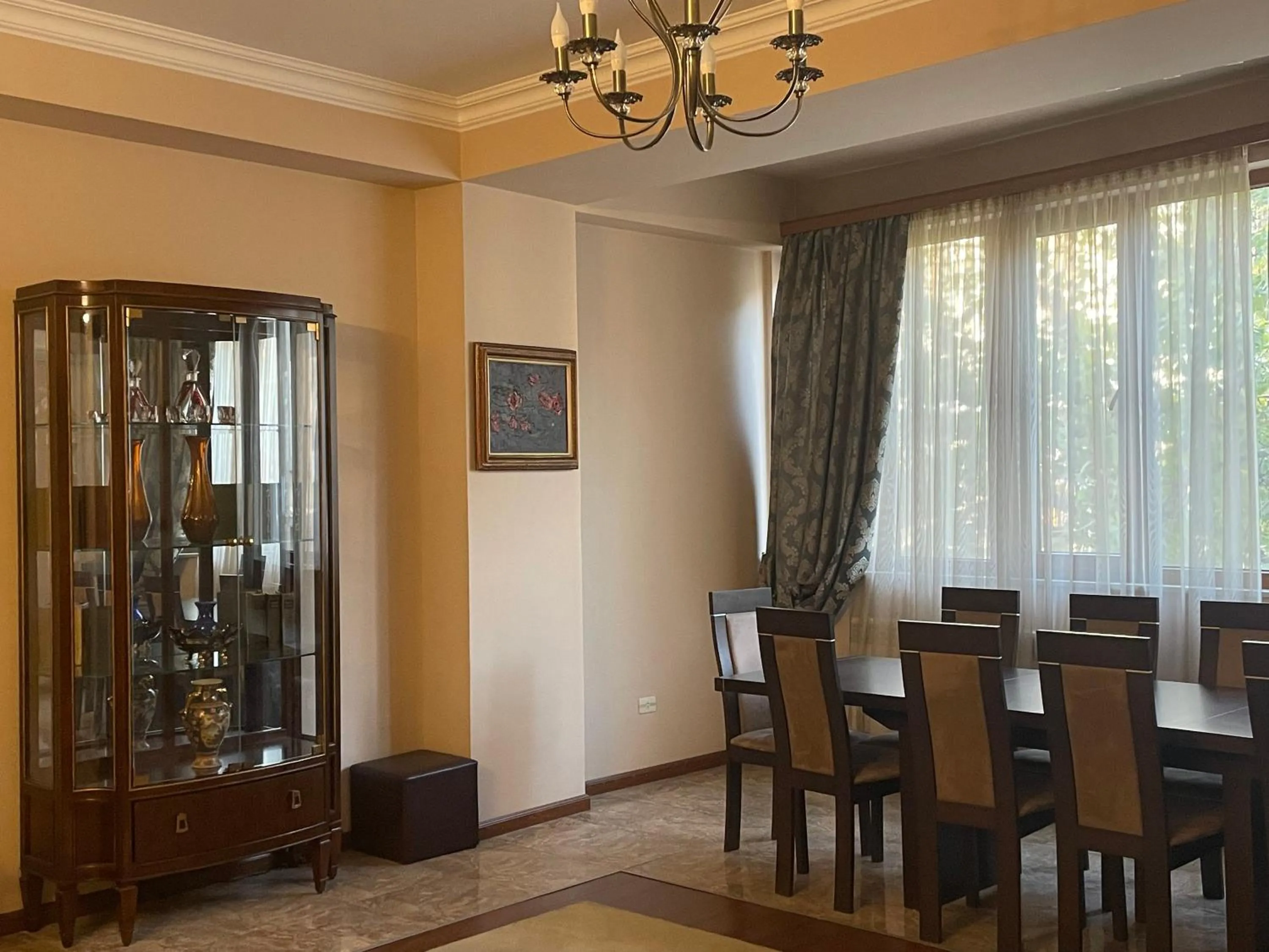 Living room in Hin Yerevantsi Hotel