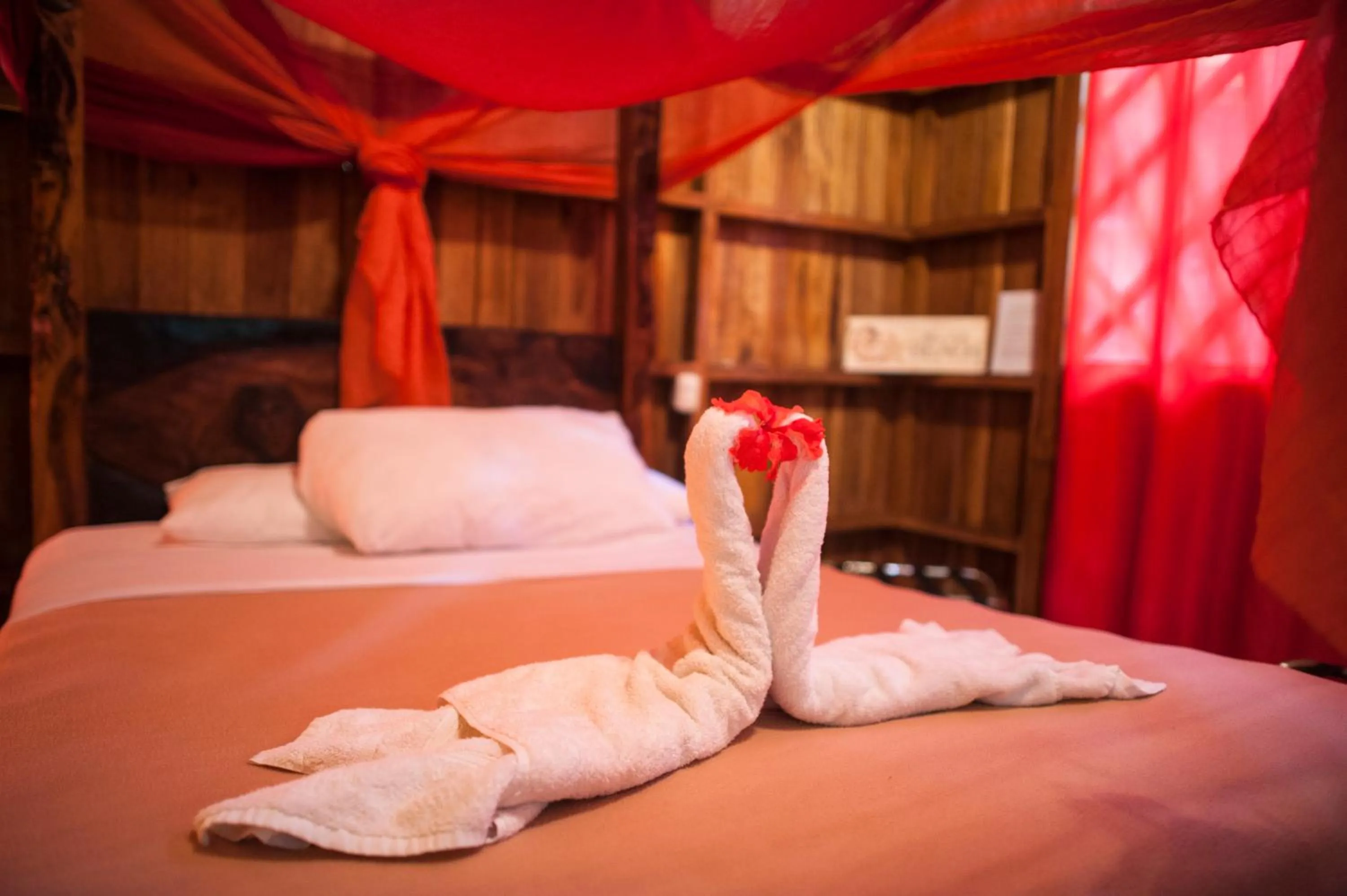 Bedroom, Bed in Tierra de Sueños Lodge & Wellness Center