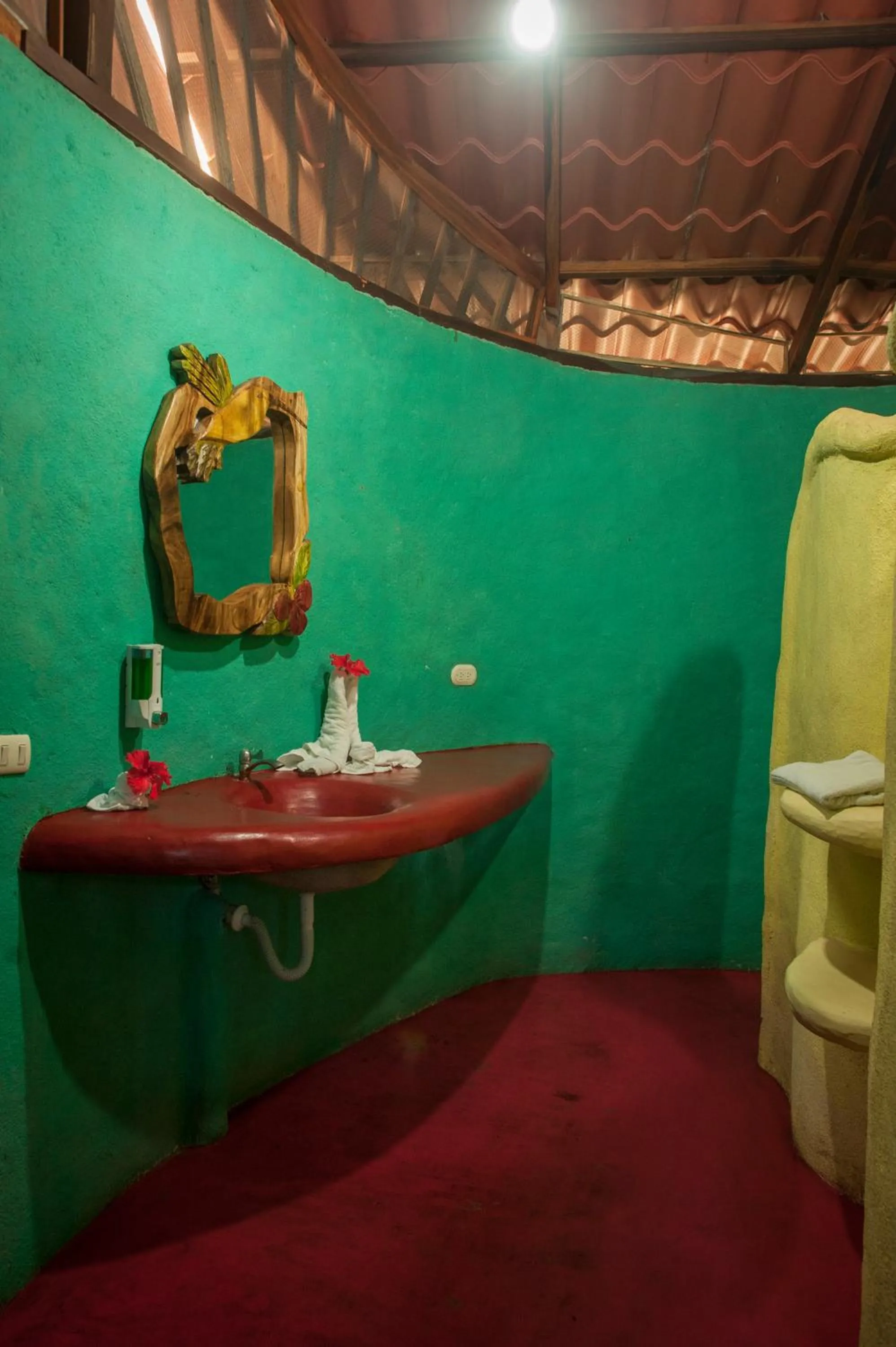 Bathroom in Tierra de Sueños Lodge & Wellness Center