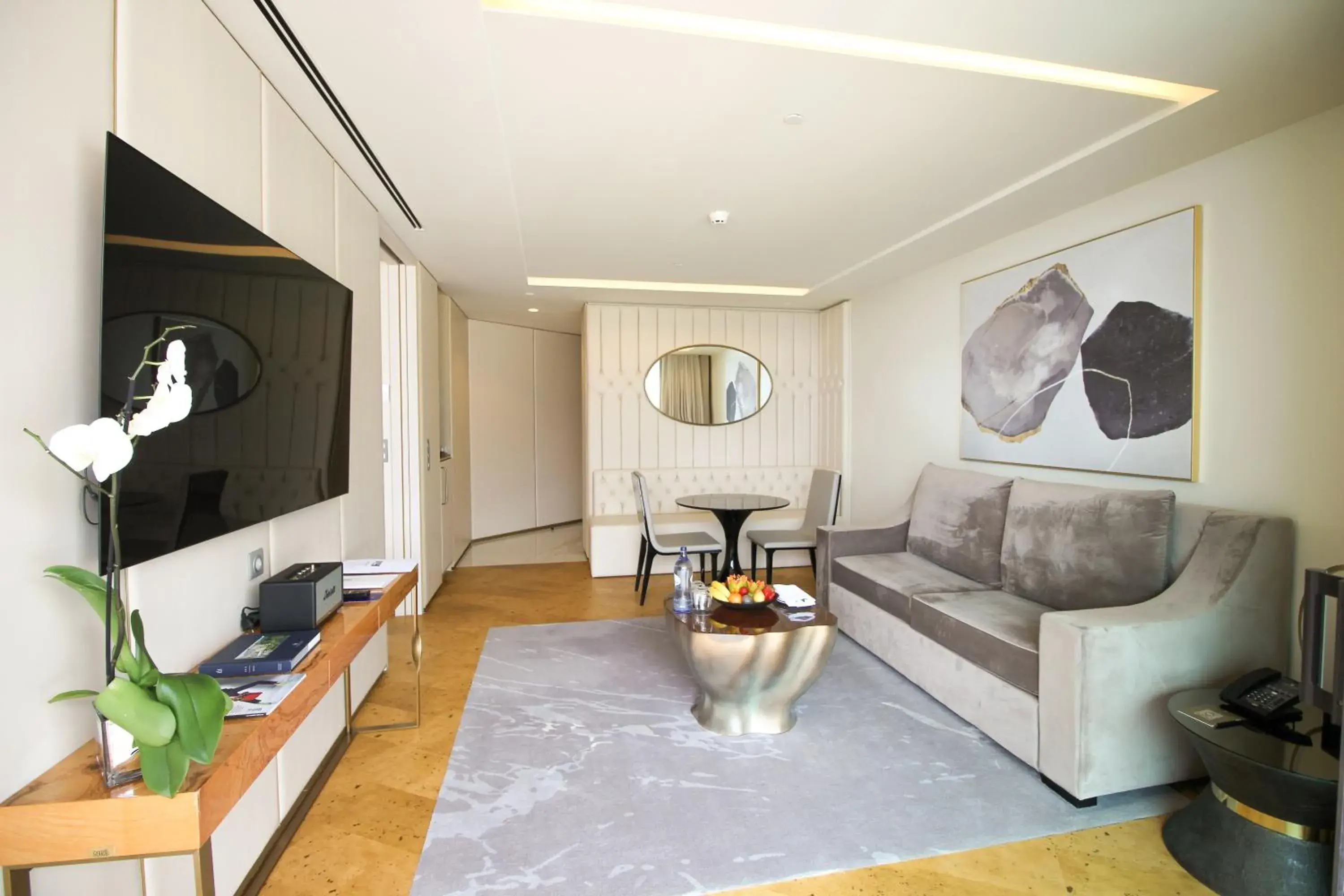 Living room in Savoy Palace - The Leading Hotels of the World - Savoy Signature Living room in Savoy Palace - The Leading Hotels of the World - Savoy Signature