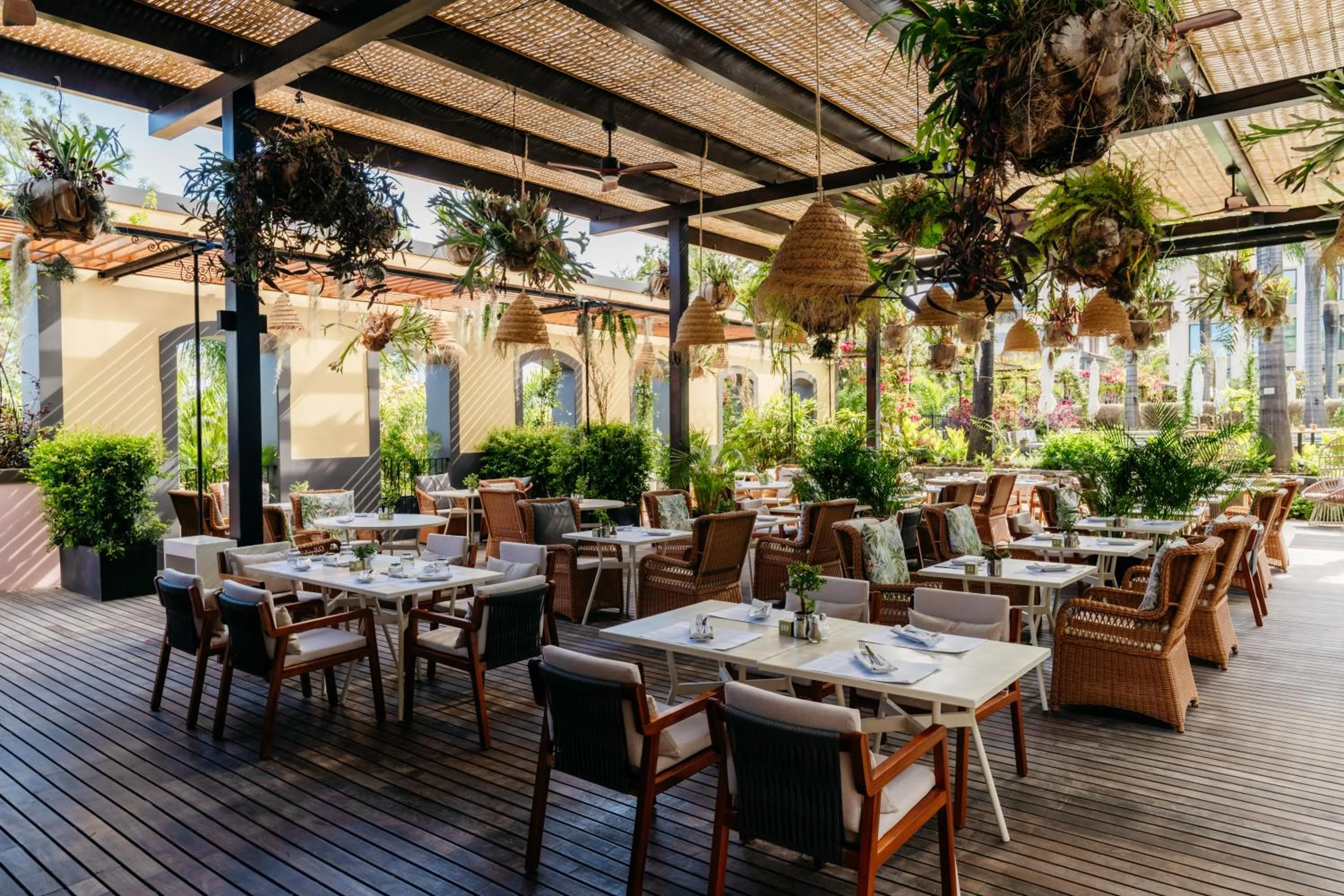 Restaurant/places to eat in Savoy Palace - The Leading Hotels of the World - Savoy Signature