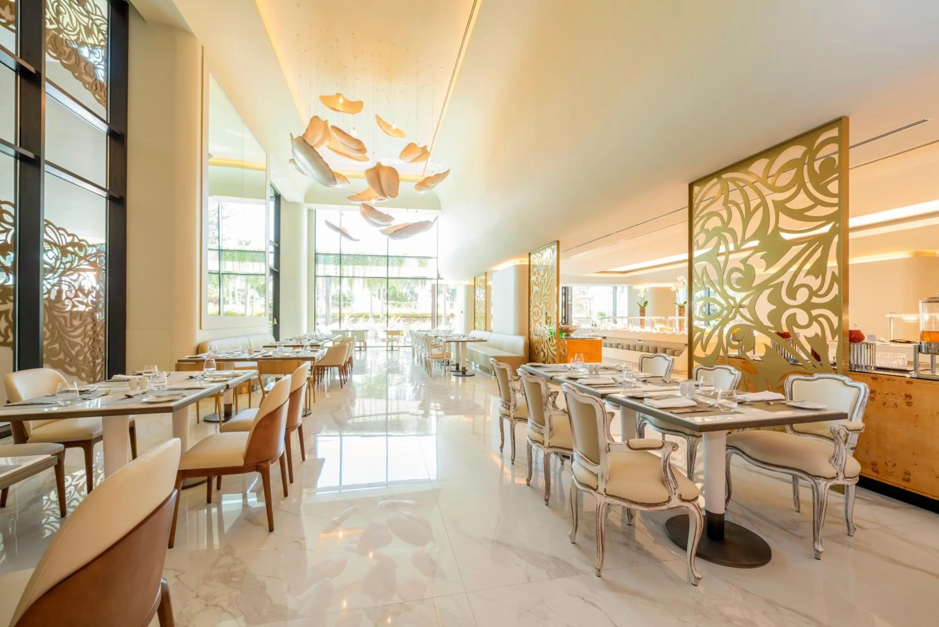 Restaurant/places to eat in Savoy Palace - The Leading Hotels of the World - Savoy Signature