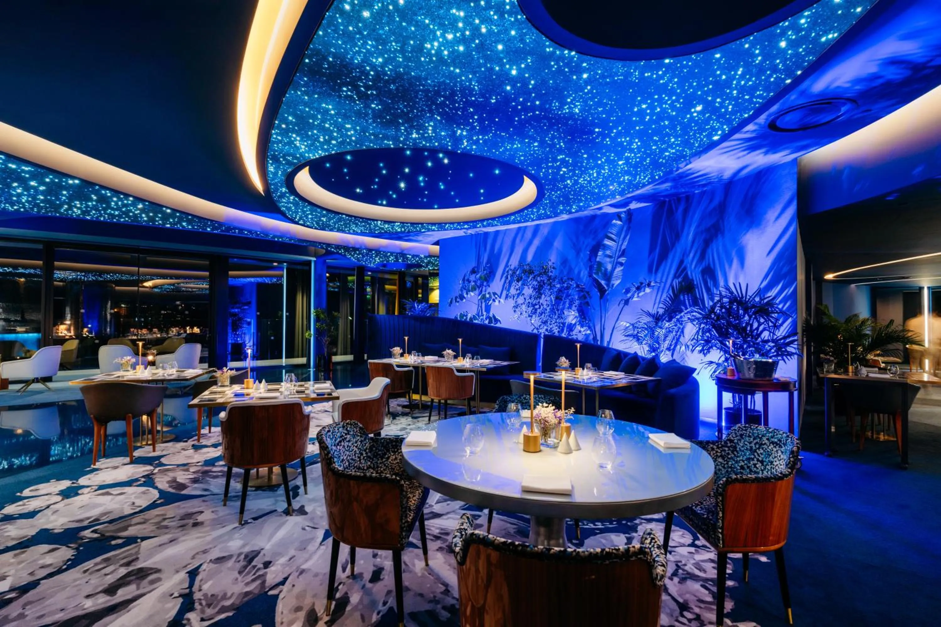 Restaurant/places to eat in Savoy Palace - The Leading Hotels of the World - Savoy Signature