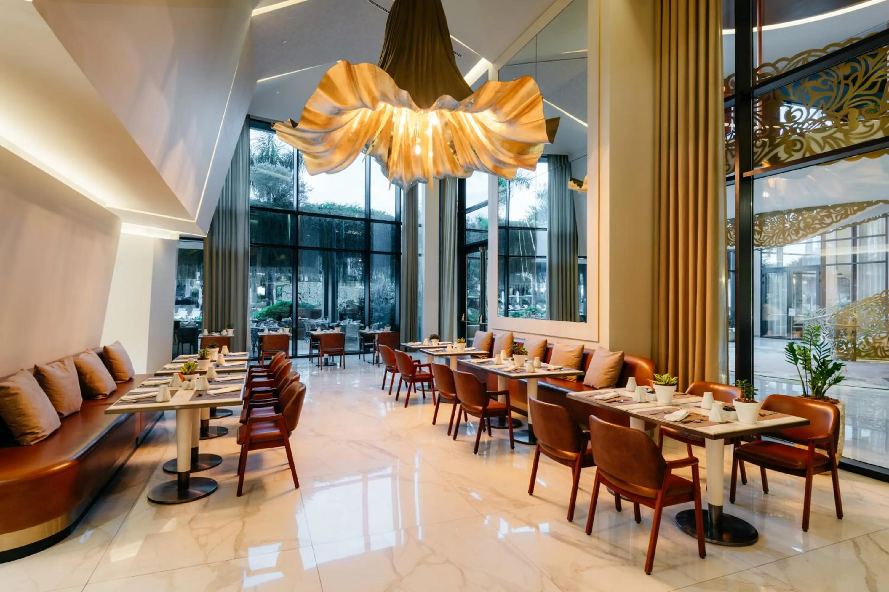 Breakfast in Savoy Palace - The Leading Hotels of the World - Savoy Signature