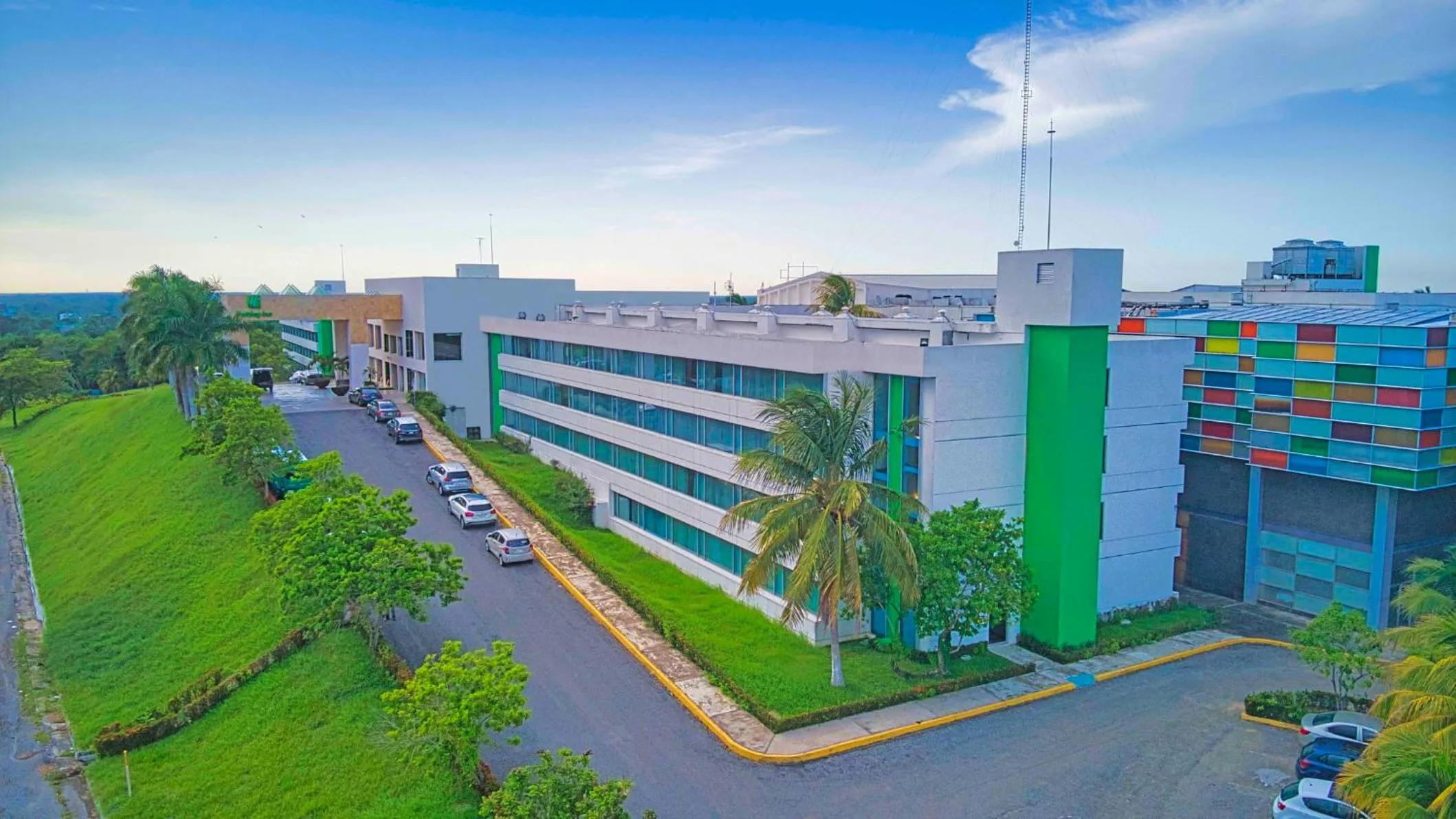 Property building in Holiday Inn - Villahermosa Aeropuerto by IHG