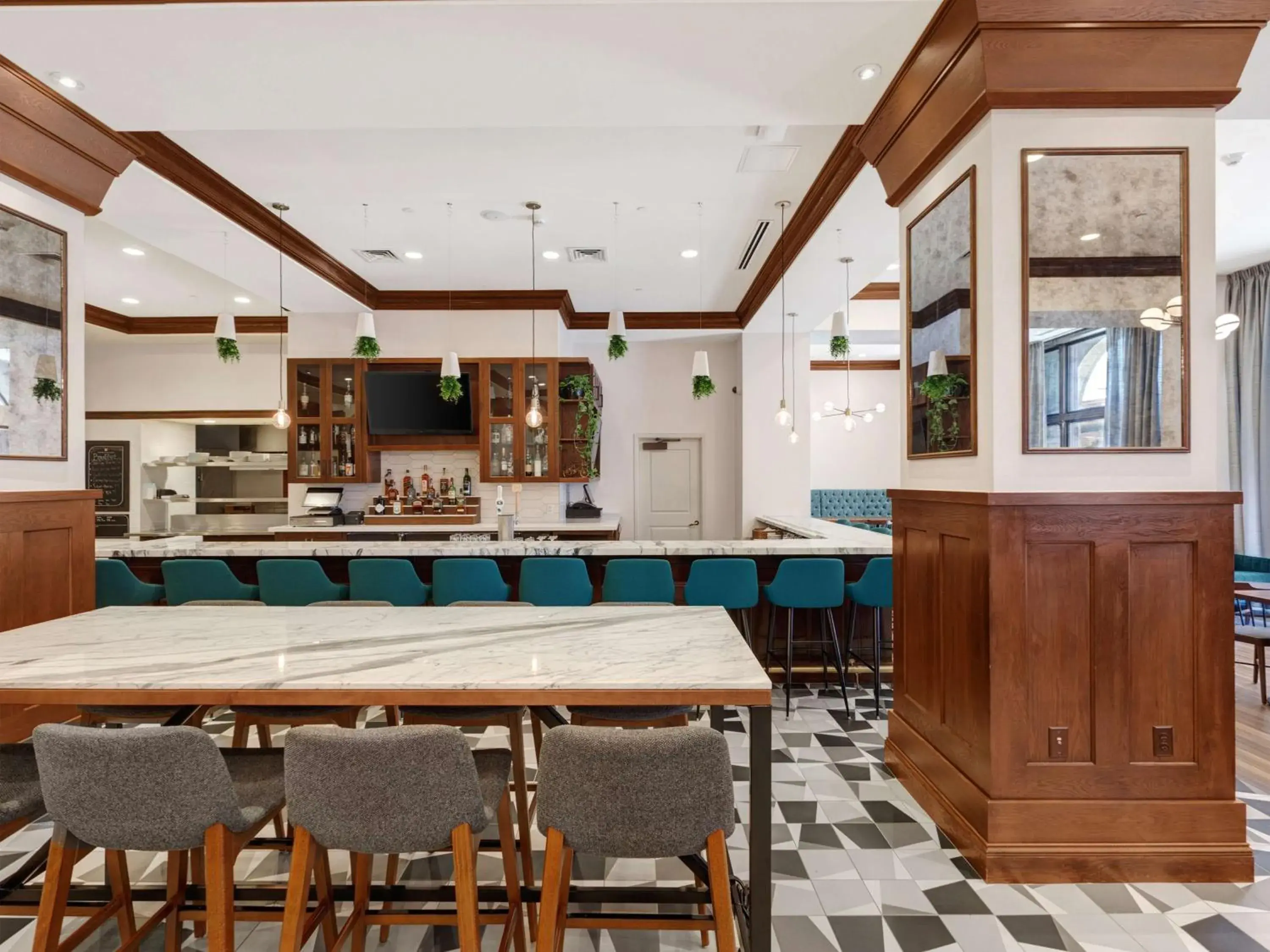 Restaurant/places to eat in Hilton Garden Inn Milwaukee Downtown Restaurant/places to eat in Hilton Garden Inn Milwaukee Downtown