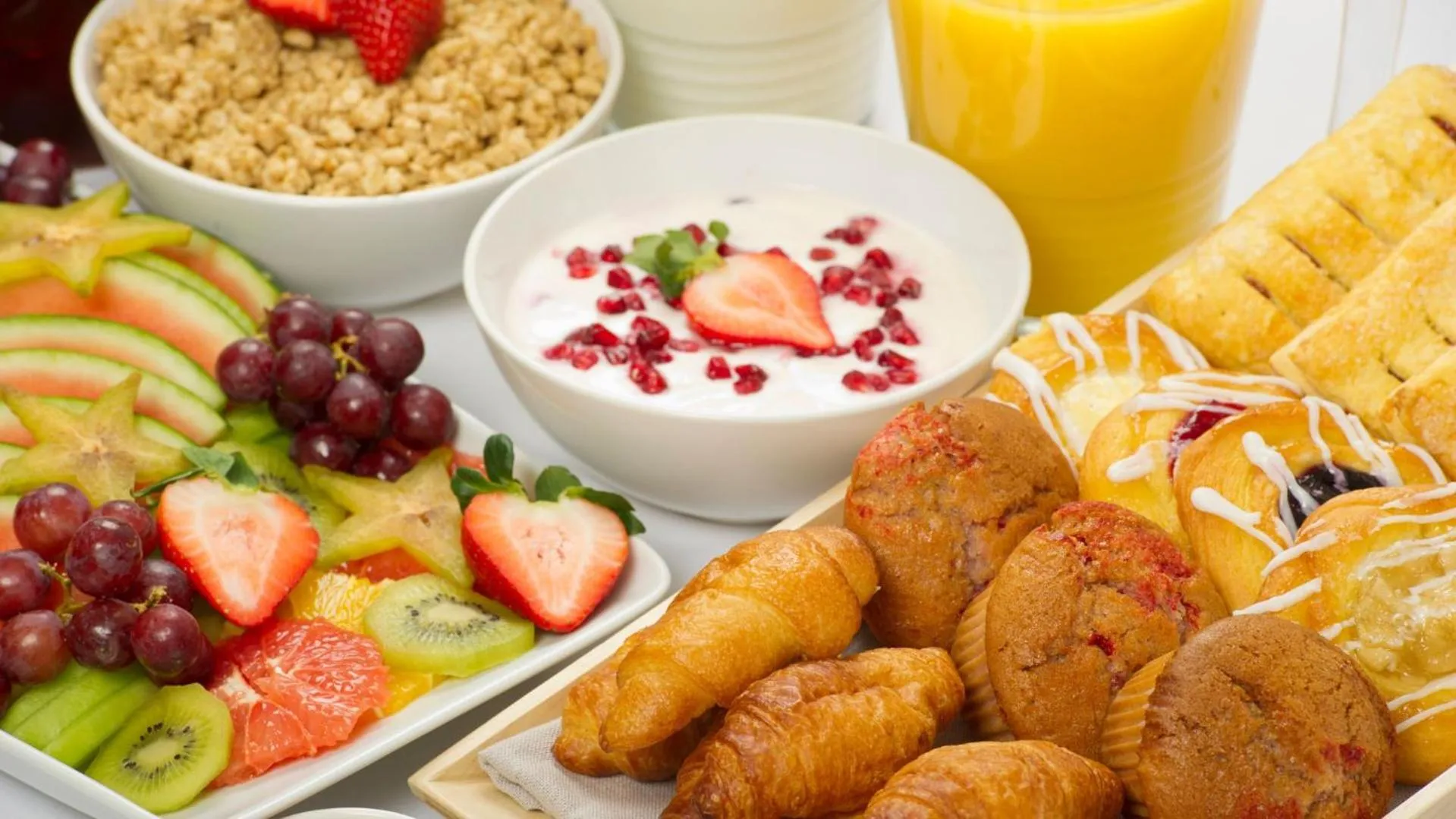 American breakfast in Hilton Garden Inn Milwaukee Downtown