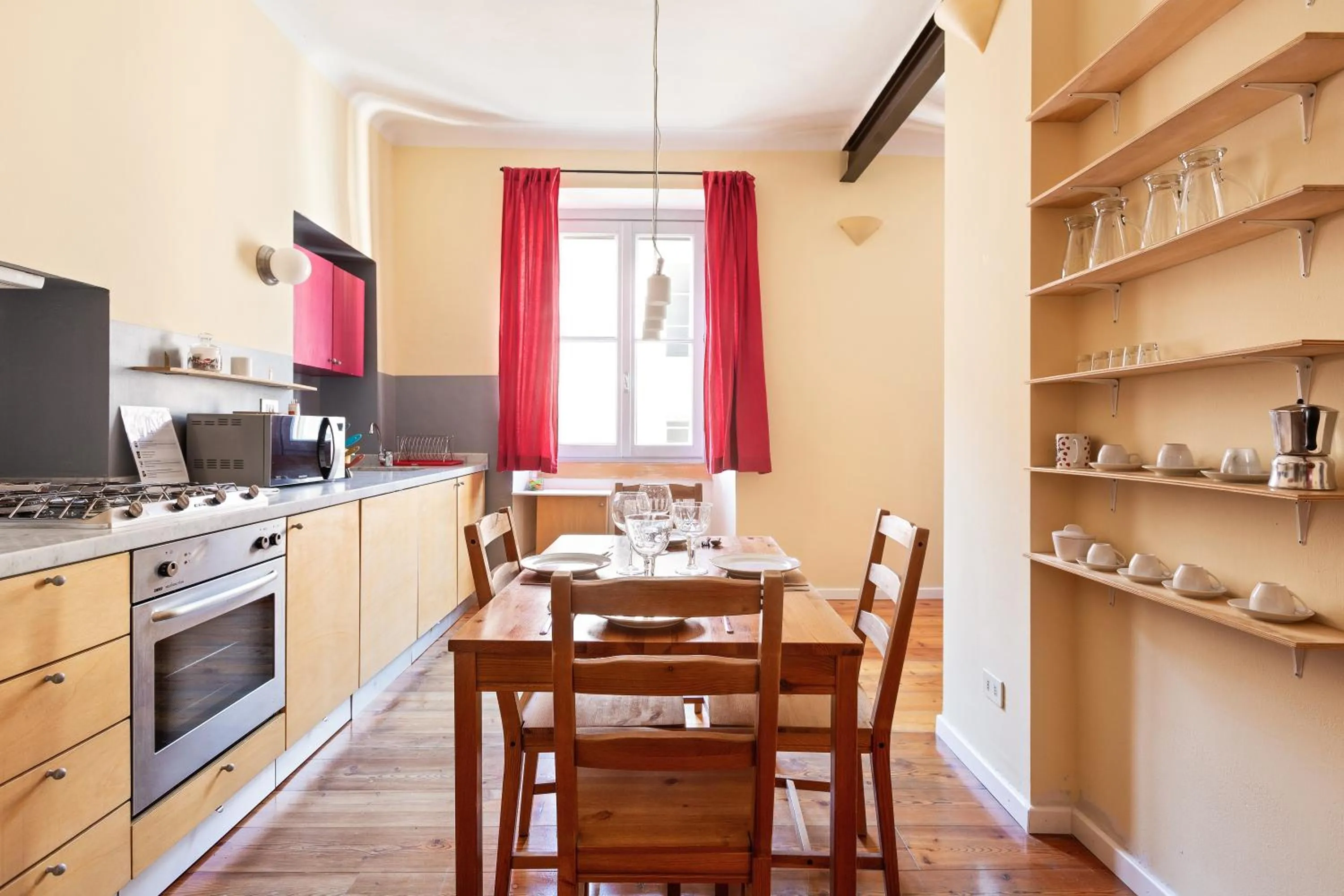Kitchen or kitchenette in GuestHost - Corso Buenos Aires Colourful Flat