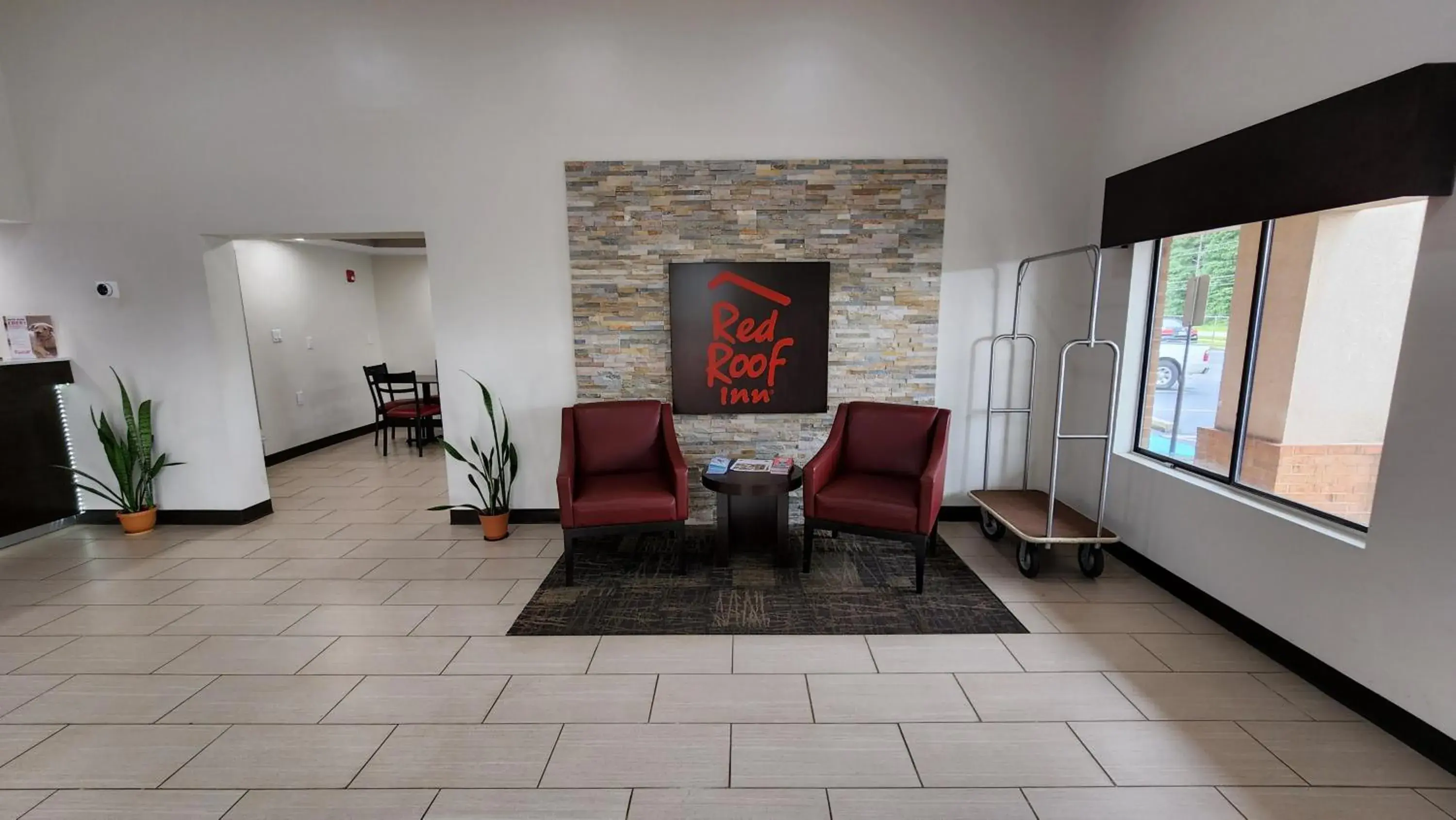 Lobby or reception in Red Roof Inn Perry Lobby or reception in Red Roof Inn Perry