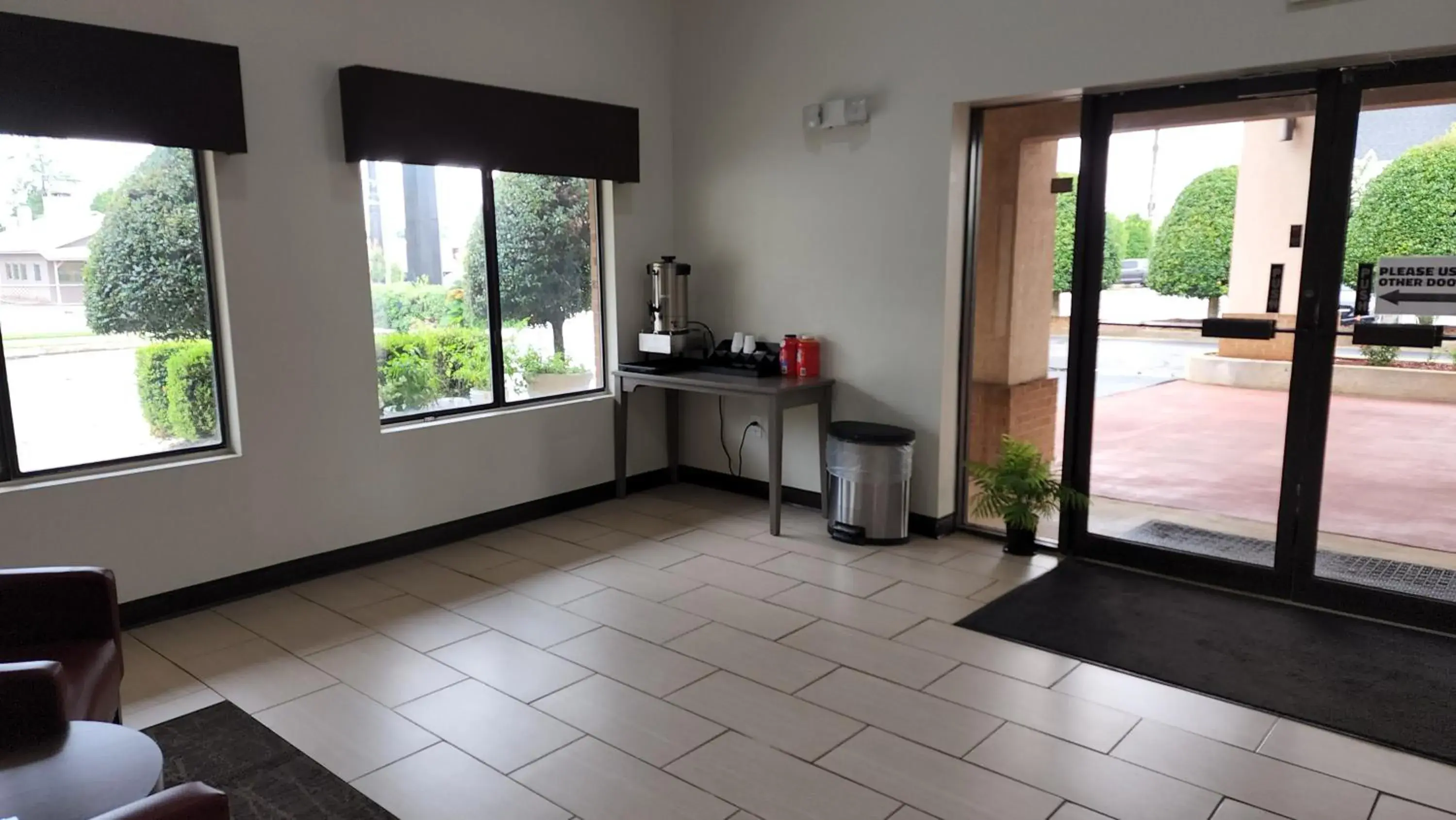 Lobby or reception in Red Roof Inn Perry Lobby or reception in Red Roof Inn Perry