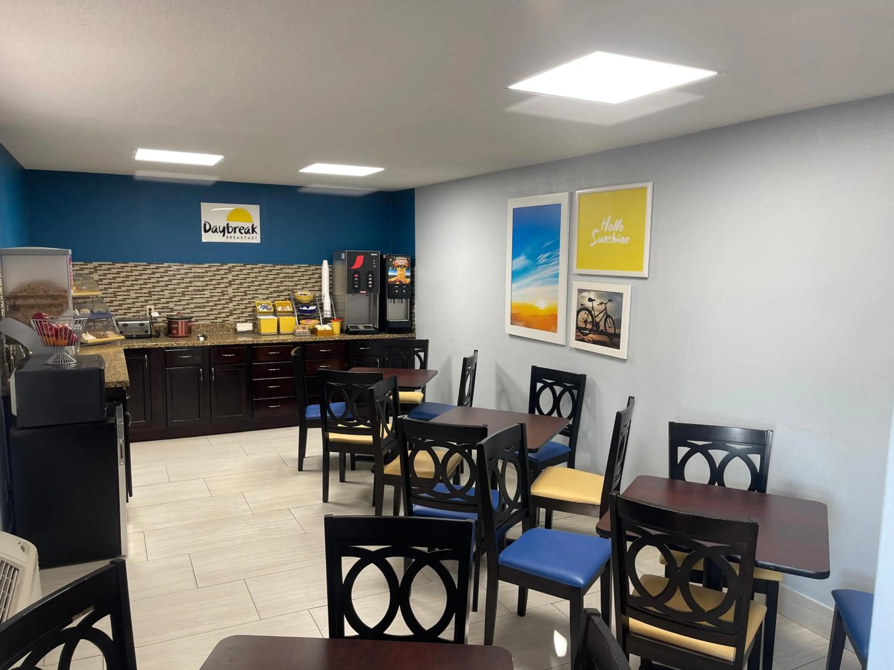 Breakfast in Days Inn by Wyndham Muncie -Ball State University