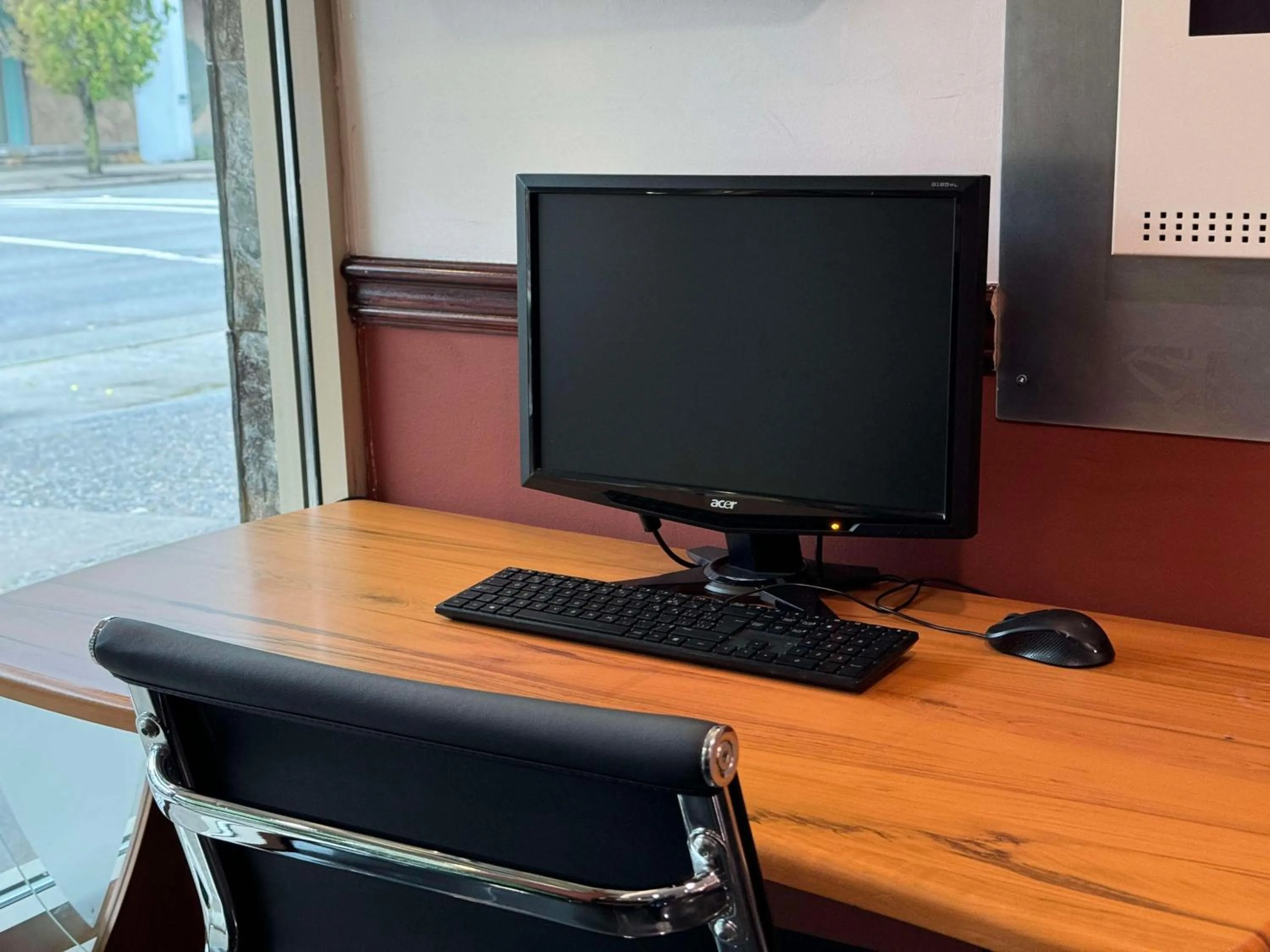 Business facilities in SureStay by Best Western Richmond Vancouver Airport