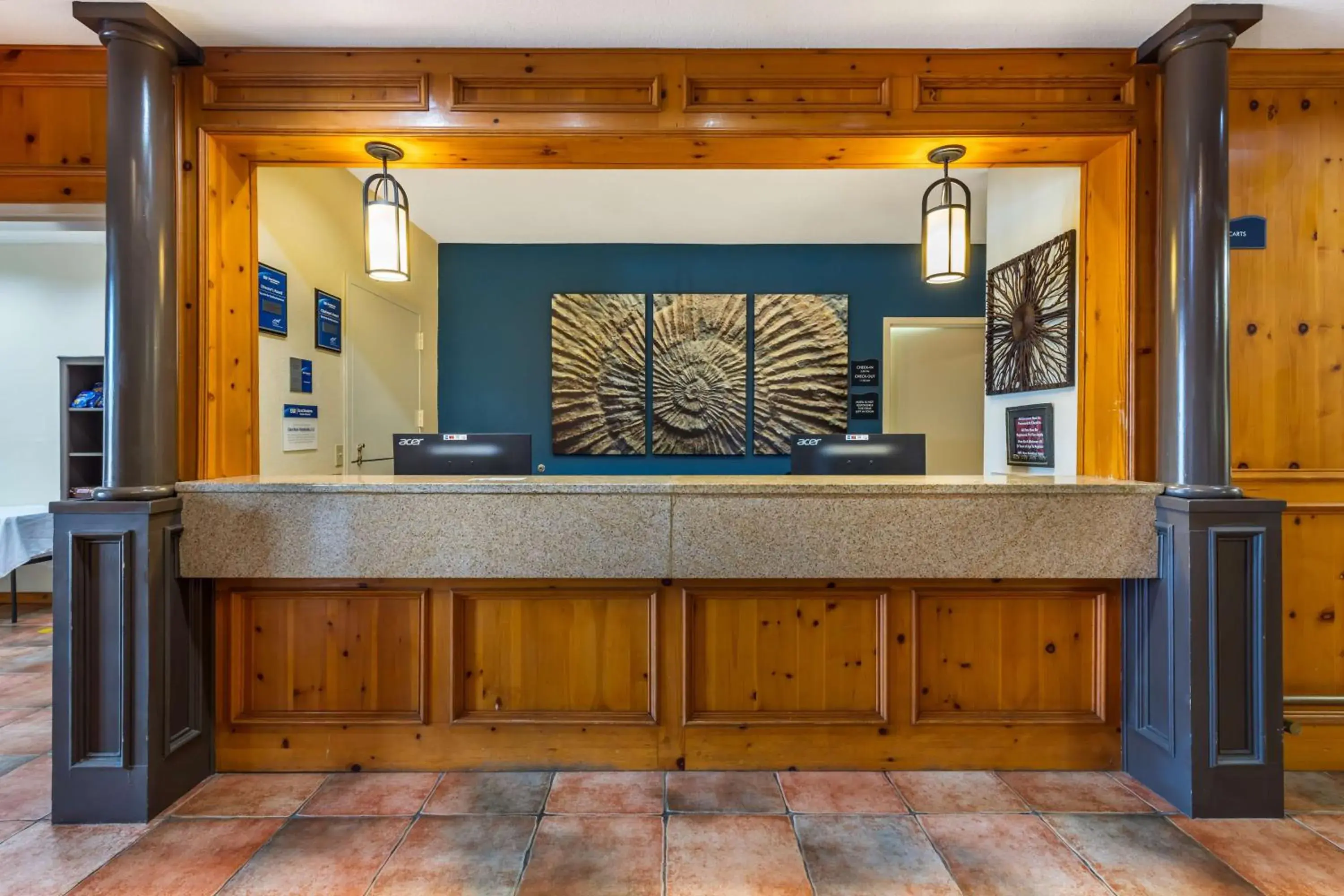 Lobby or reception in Best Western Dinosaur Valley Inn & Suites Lobby or reception in Best Western Dinosaur Valley Inn & Suites