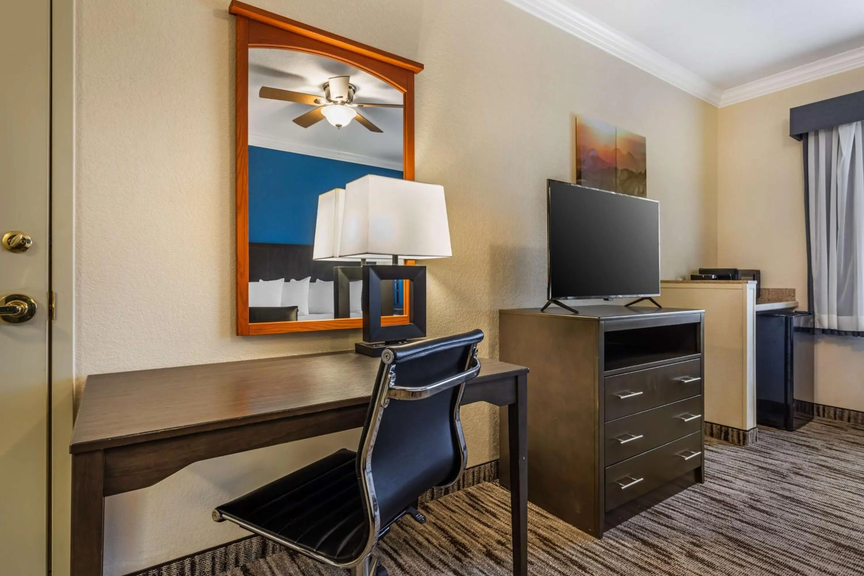 Bedroom in Best Western Dinosaur Valley Inn & Suites