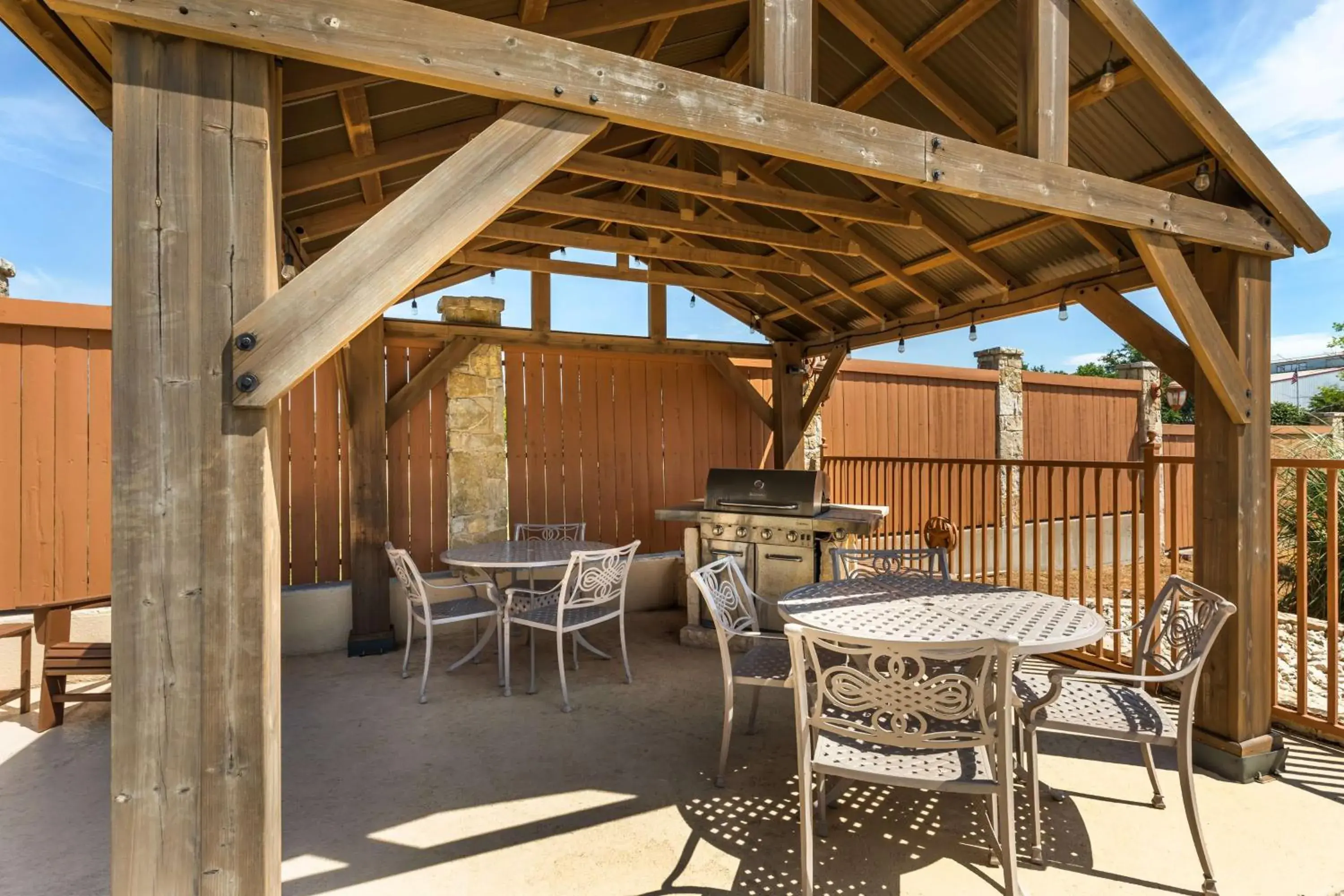 Property building in Best Western Dinosaur Valley Inn & Suites Property building in Best Western Dinosaur Valley Inn & Suites