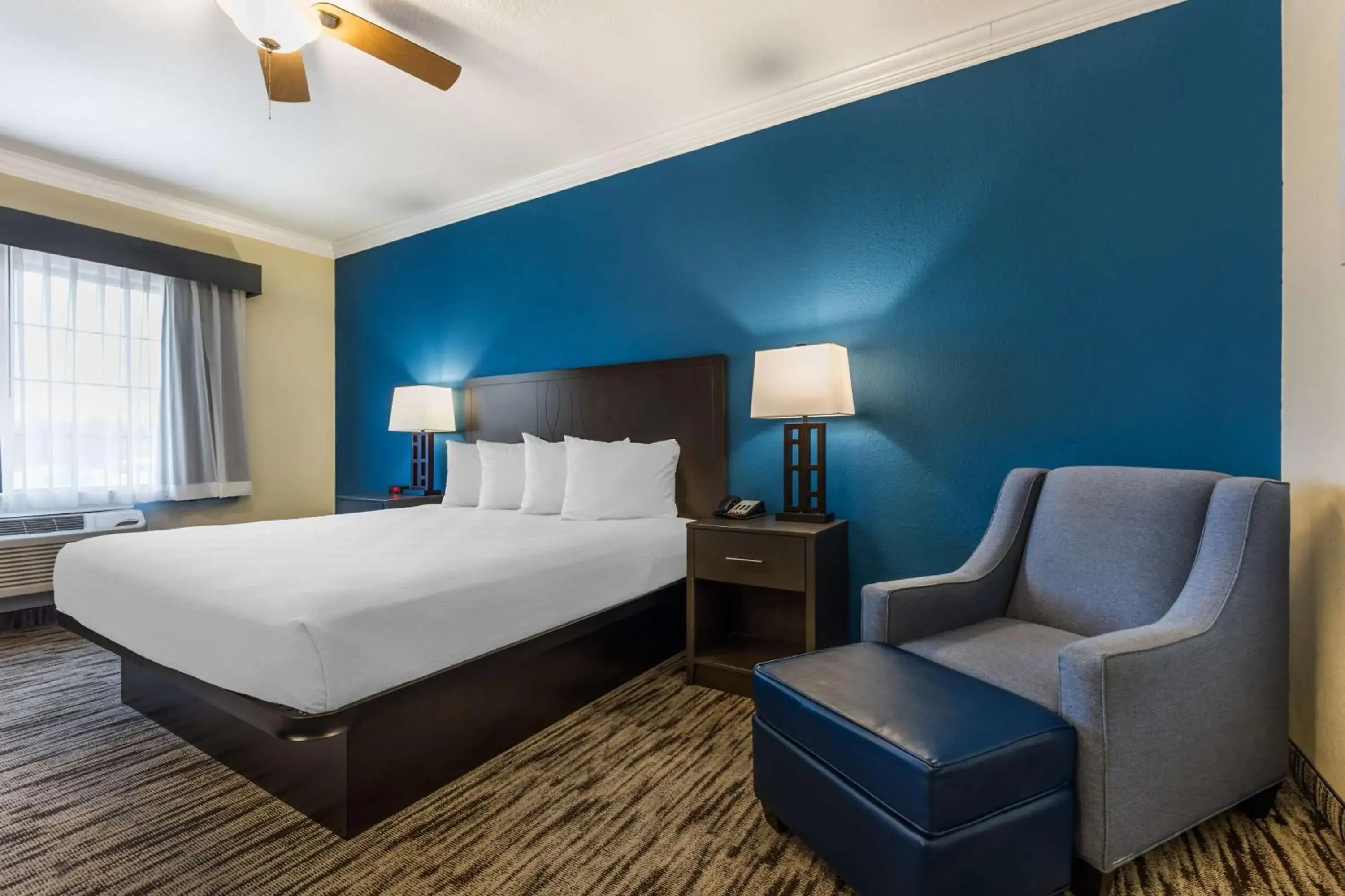 Bedroom, Bed in Best Western Dinosaur Valley Inn & Suites Bedroom, Bed in Best Western Dinosaur Valley Inn & Suites