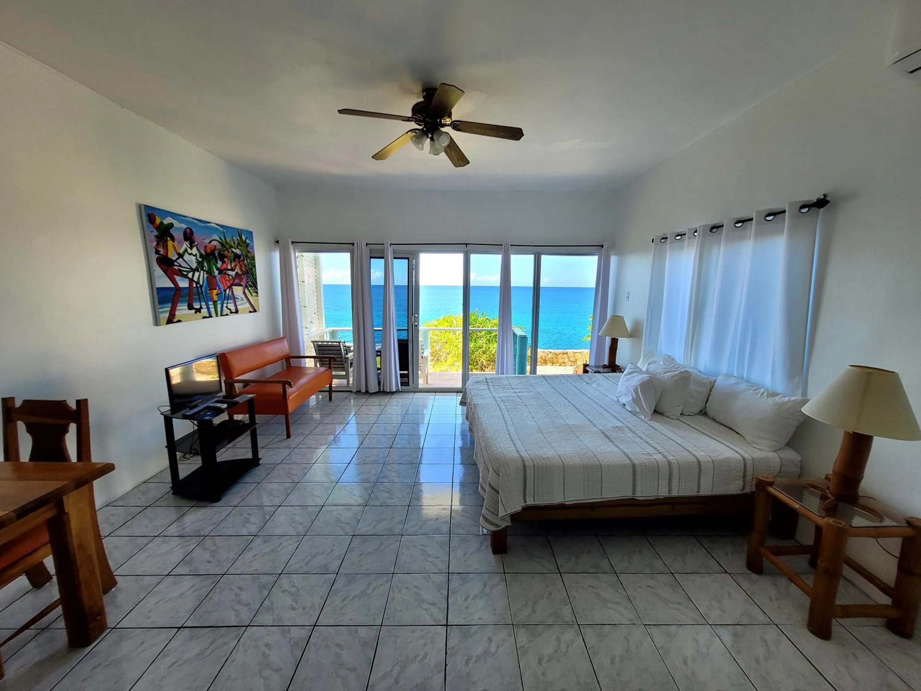 Bed in Home Sweet Home Resort