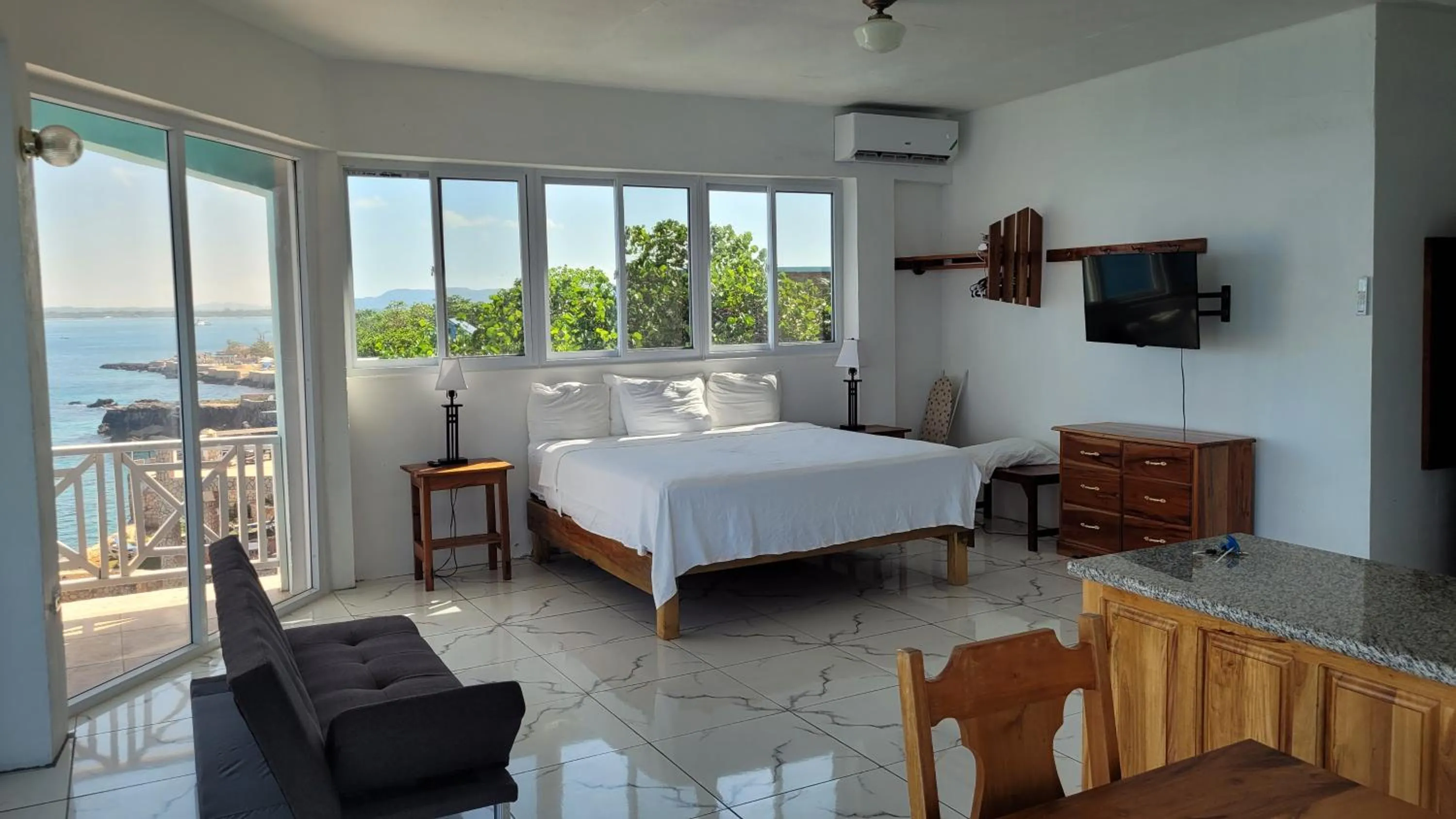 Bed in Home Sweet Home Resort