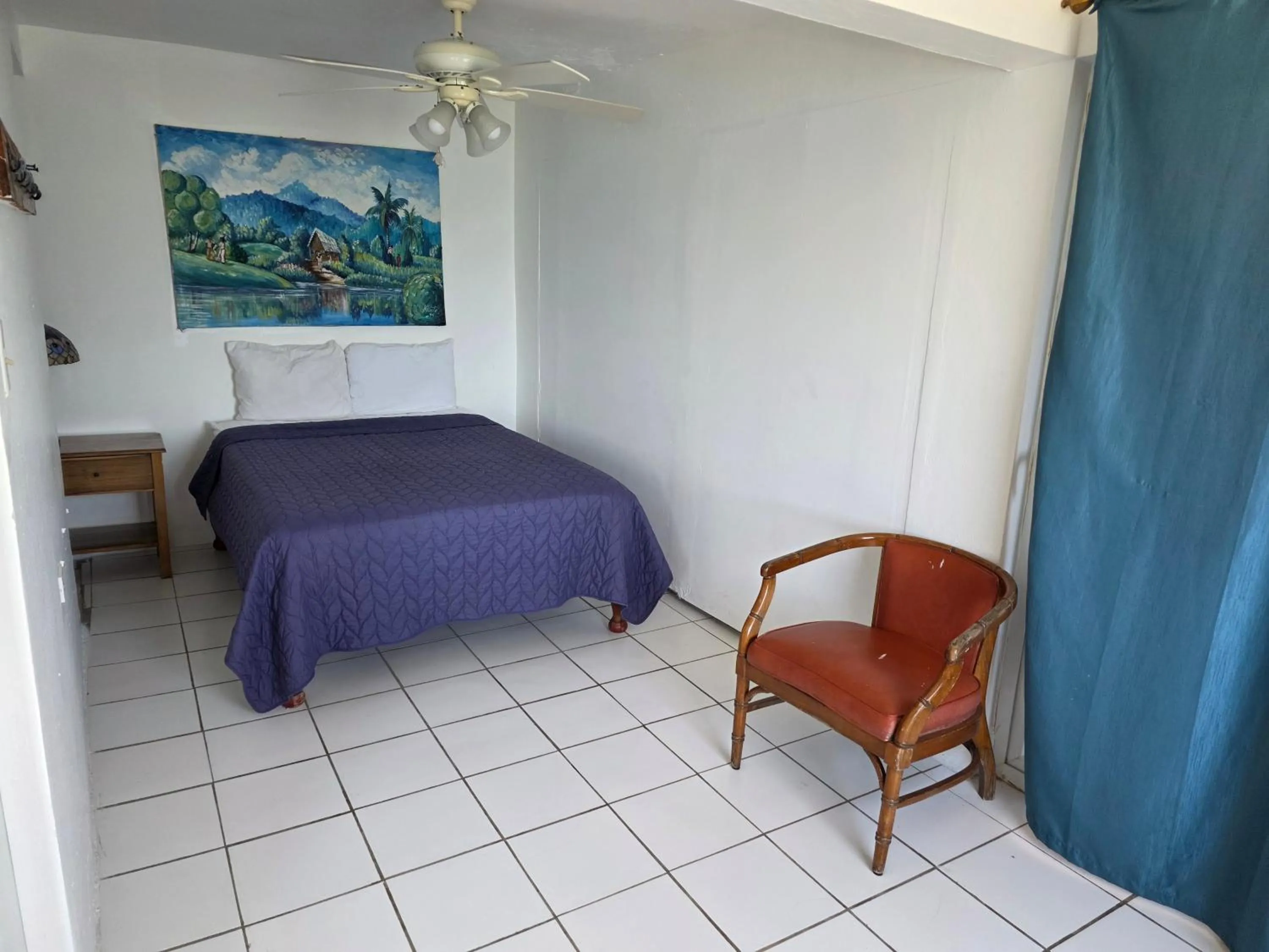 Photo of the whole room, Bed in Home Sweet Home Resort