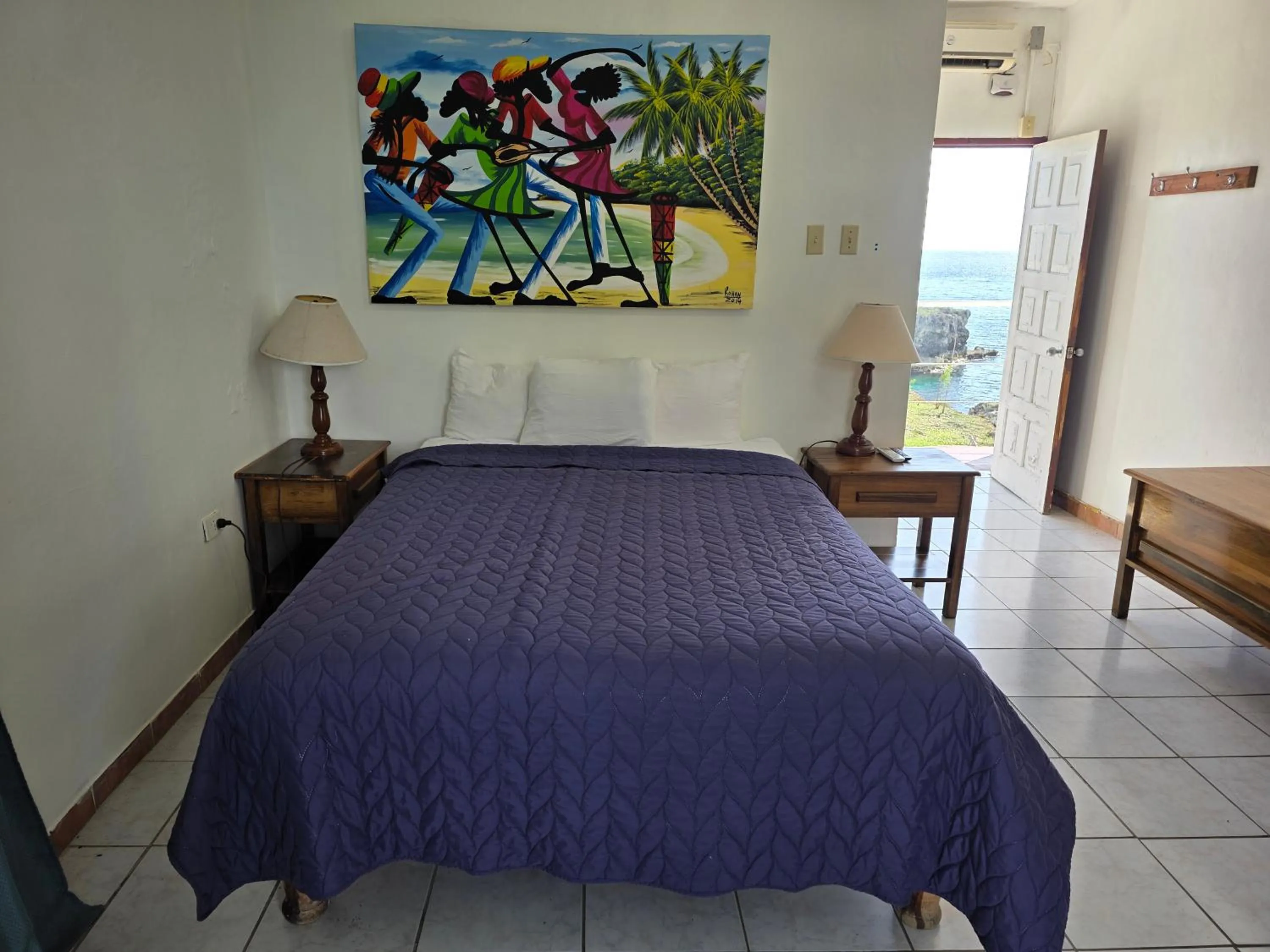 Bed in Home Sweet Home Resort