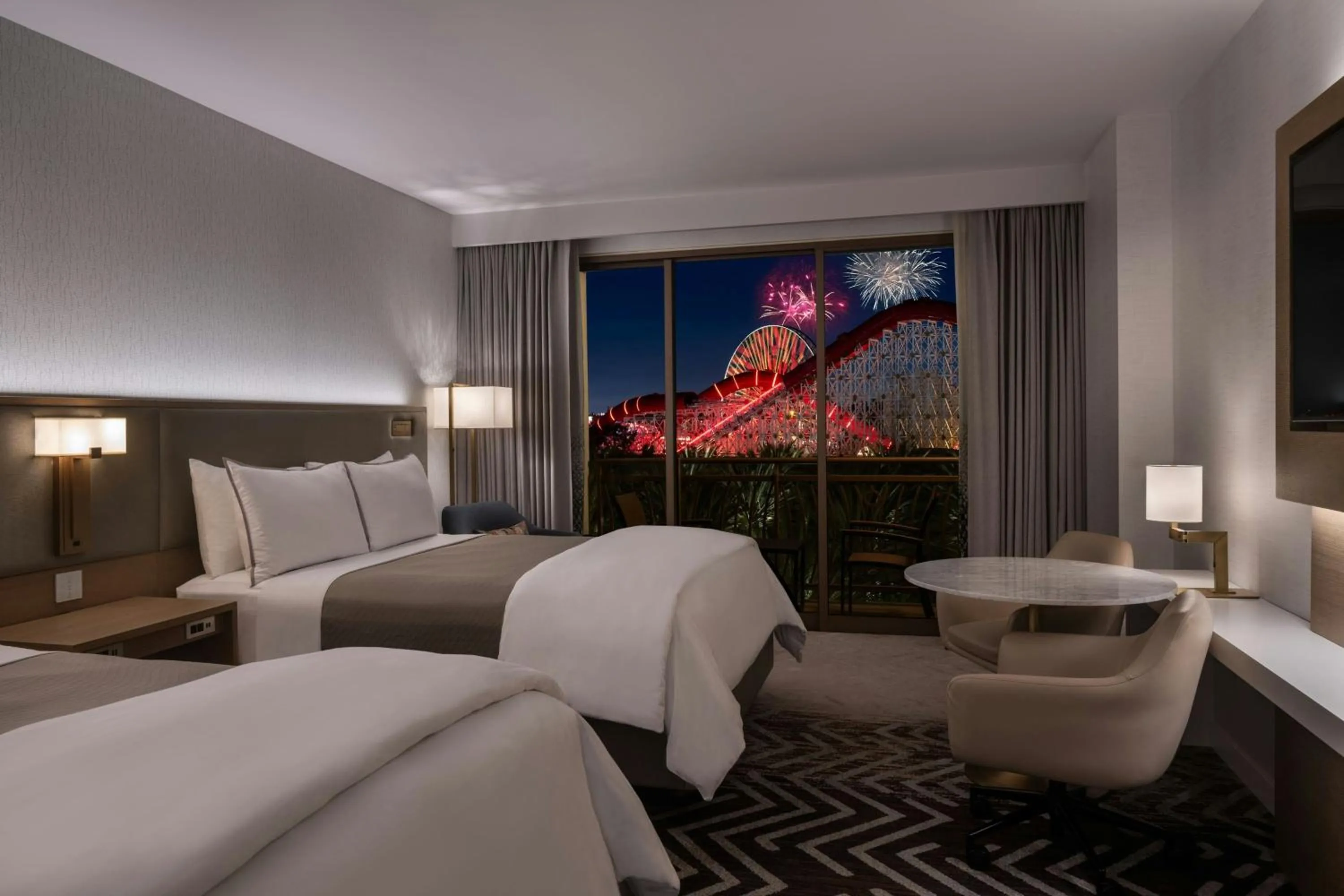 Photo of the whole room, Bed in The Westin Anaheim Resort