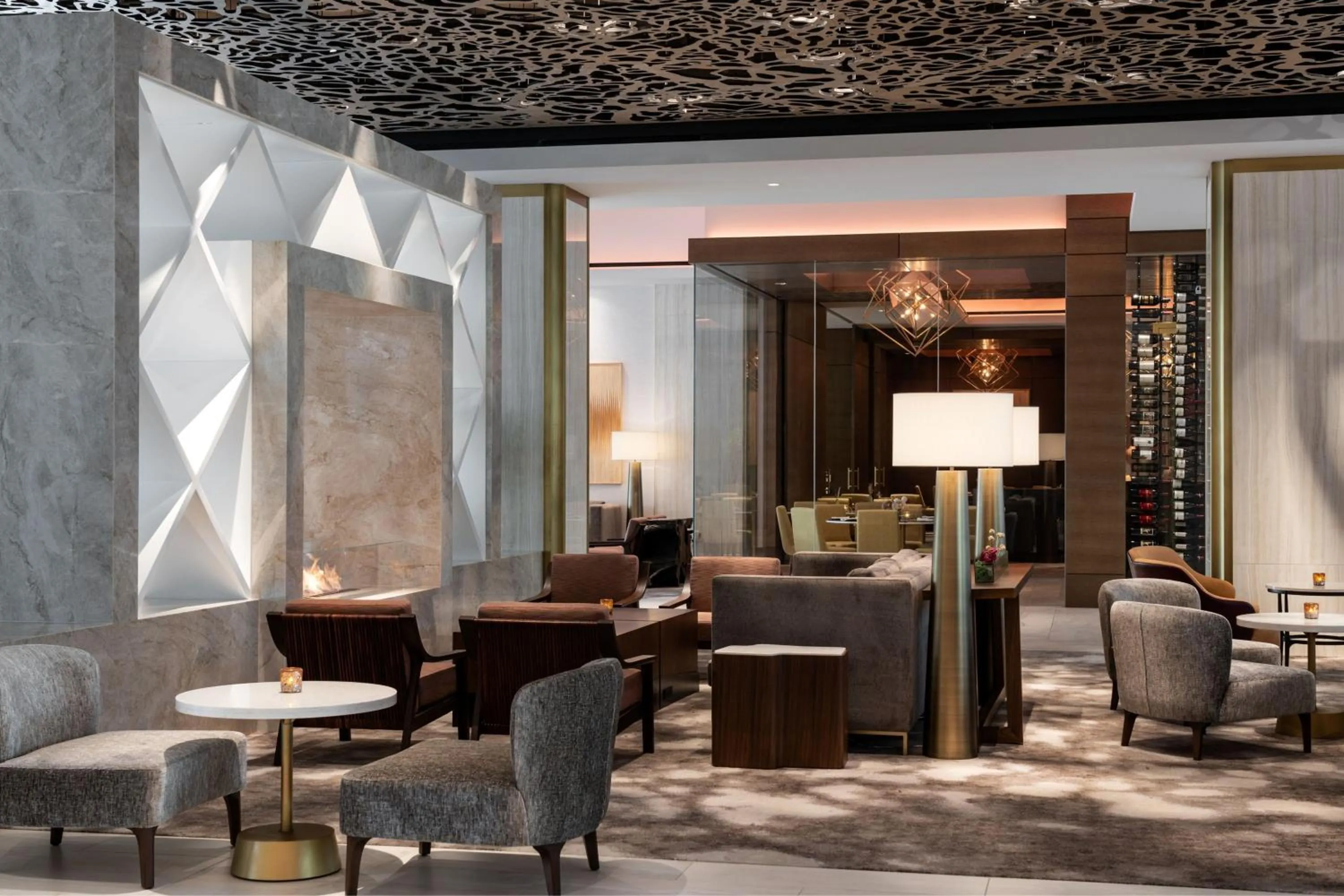 Lounge or bar in The Westin Anaheim Resort