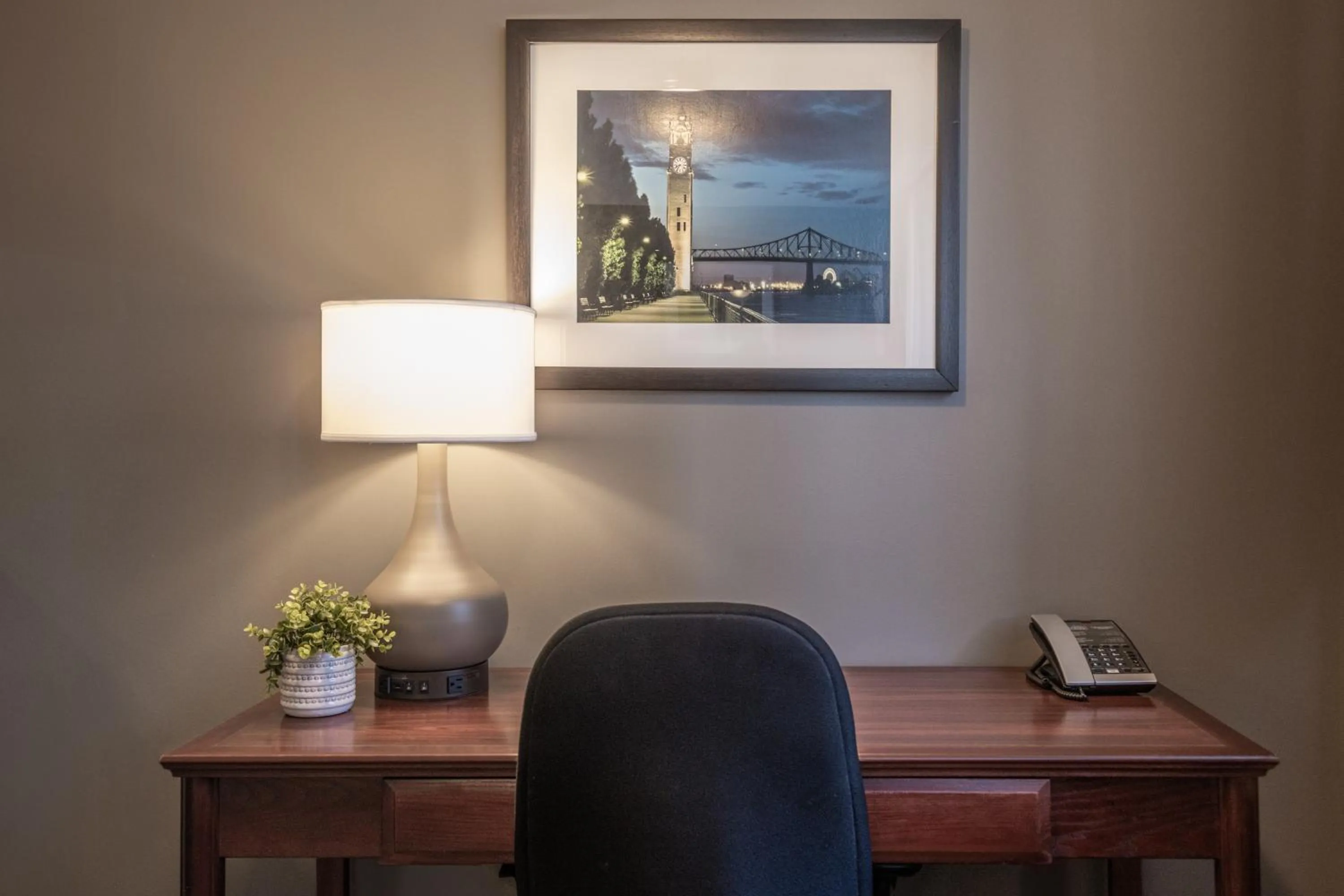 Business facilities in Hotel Faubourg Montreal Centre-Ville Downtown