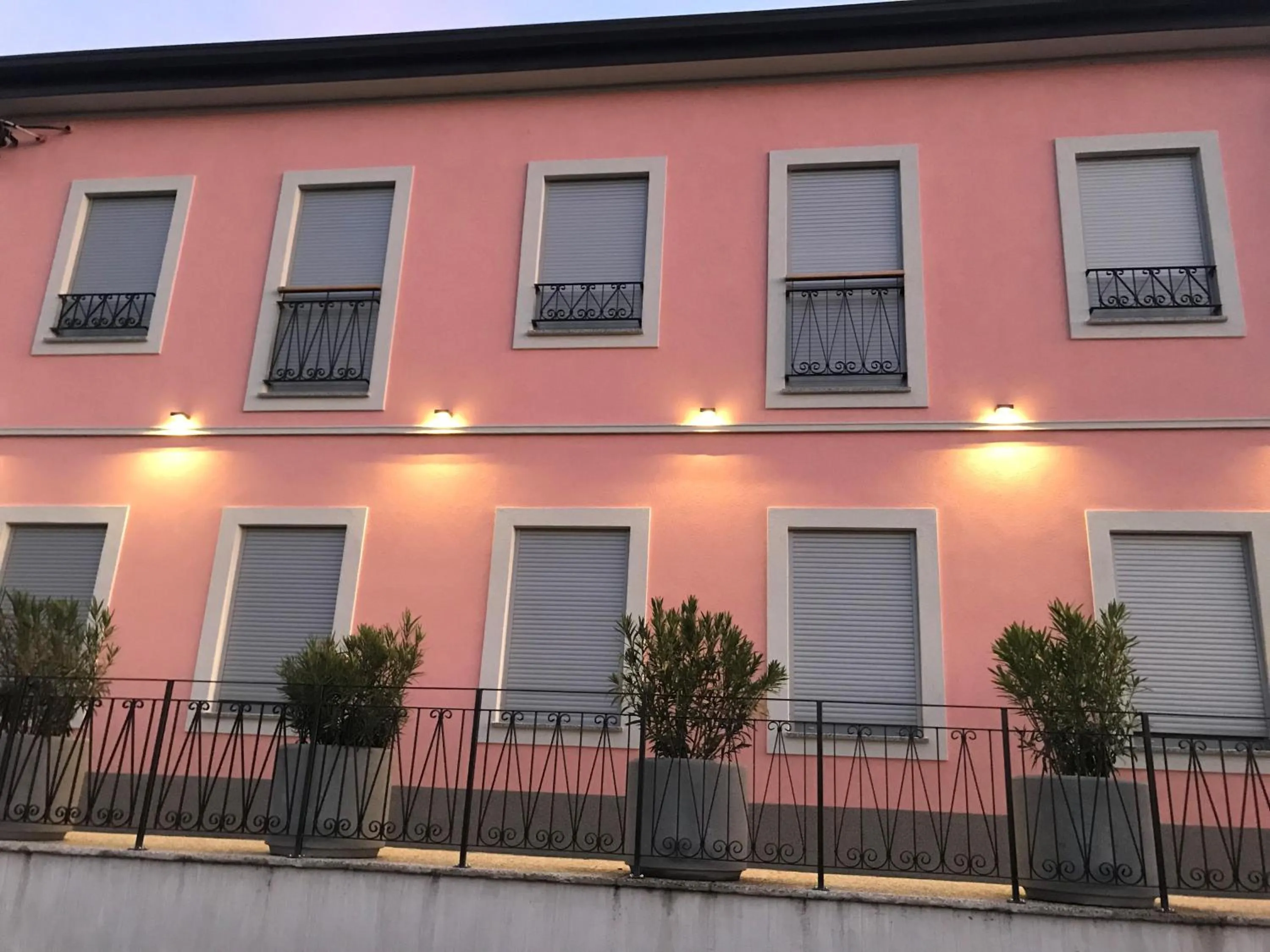 Property building in Vila Burbonka