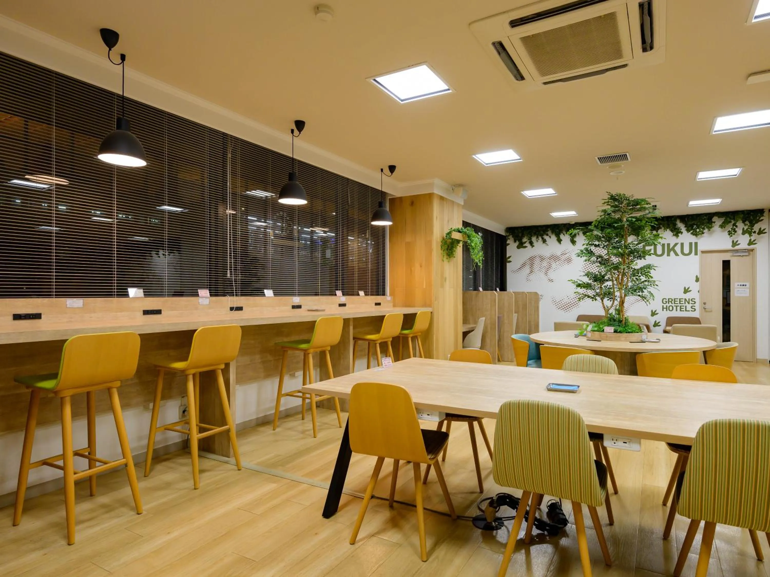 Restaurant/places to eat in Hotel Econo Fukui Station