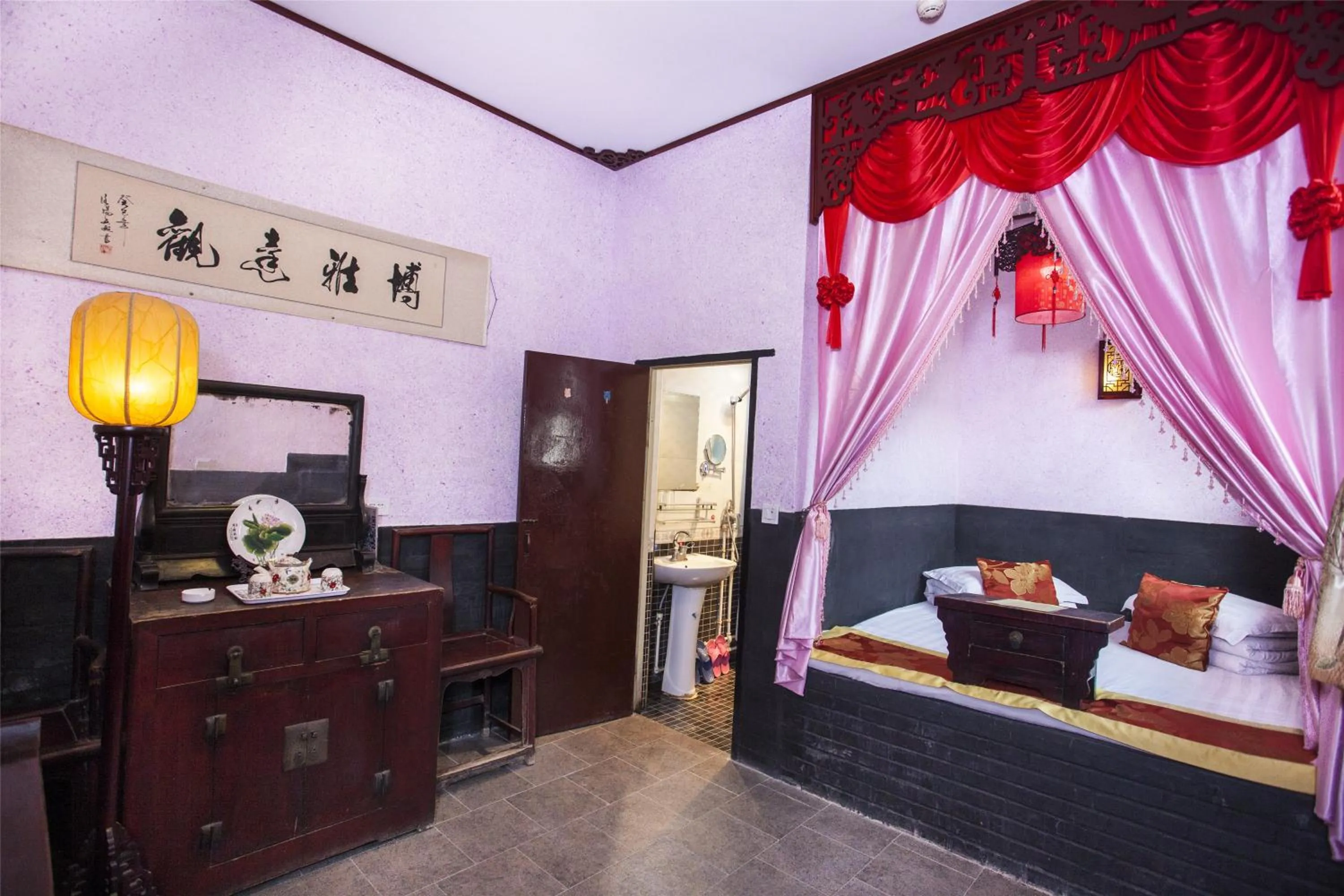 Bedroom, Bed in Pingyao Ji Family Courtyard Inn