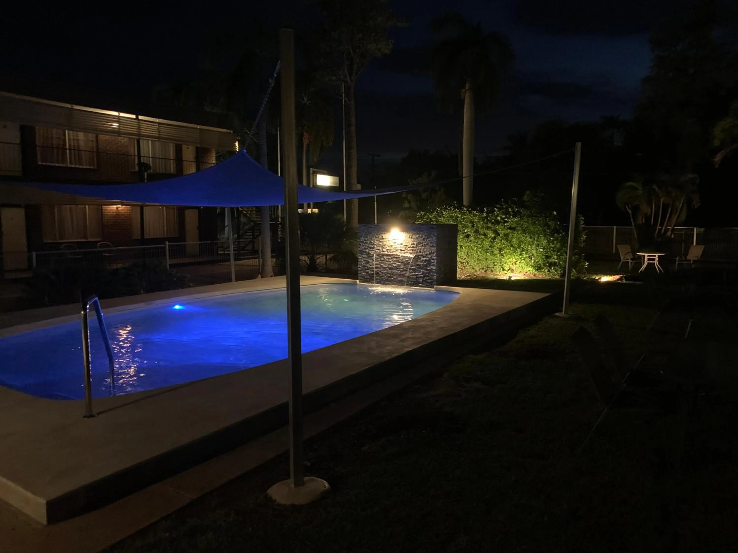 Swimming pool in Pine Tree Motel