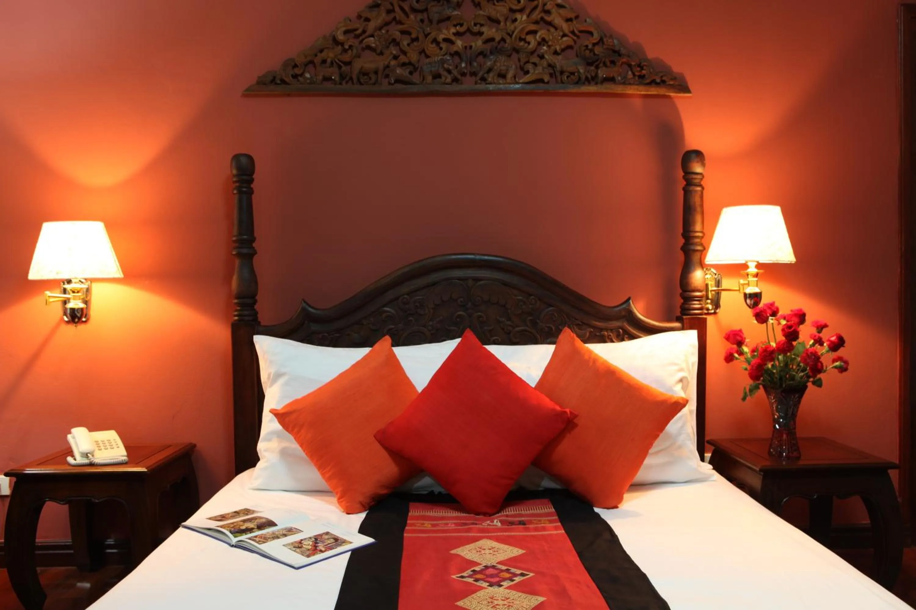 Bed in Chandara Boutique Hotel