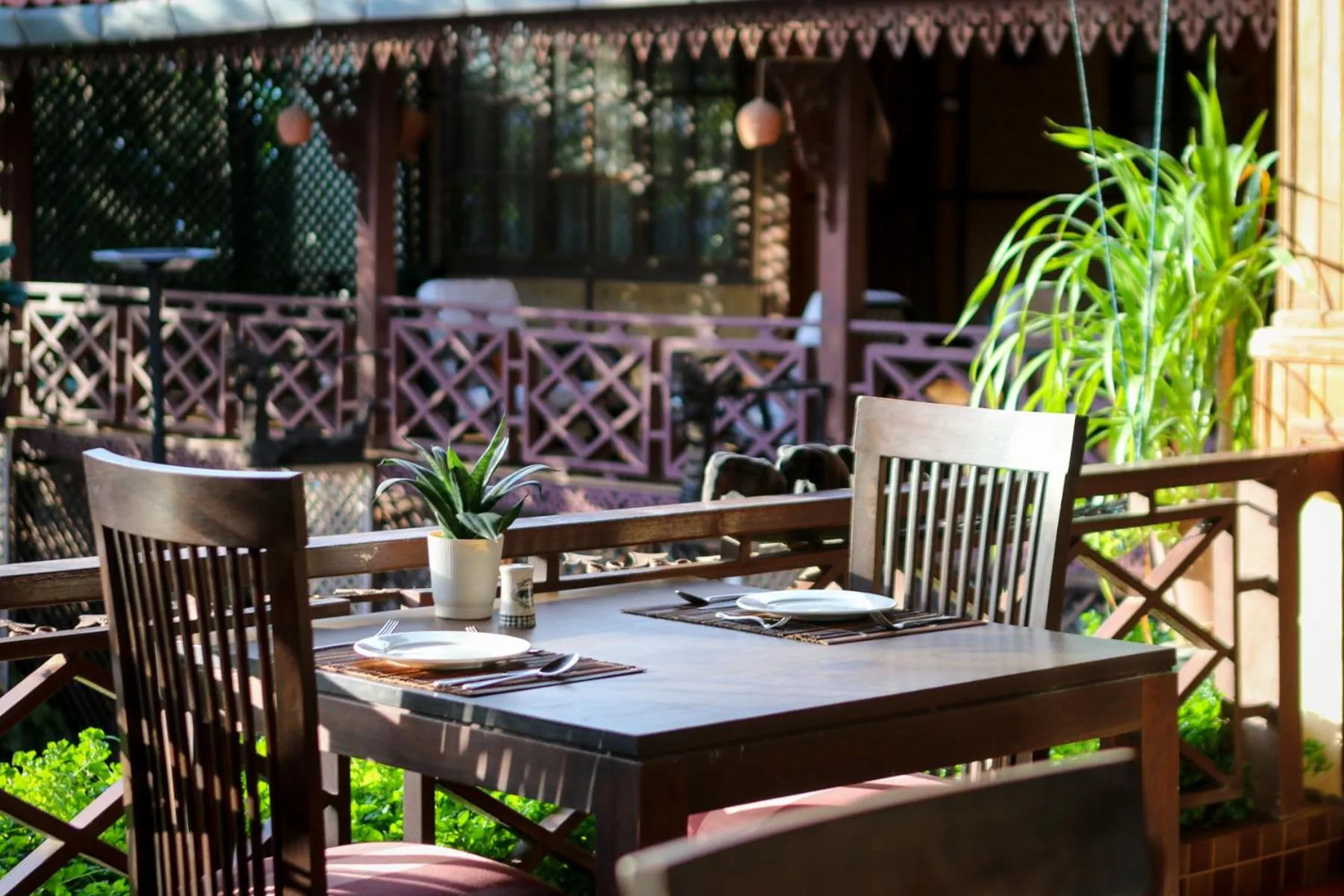 Restaurant/places to eat in Chandara Boutique Hotel