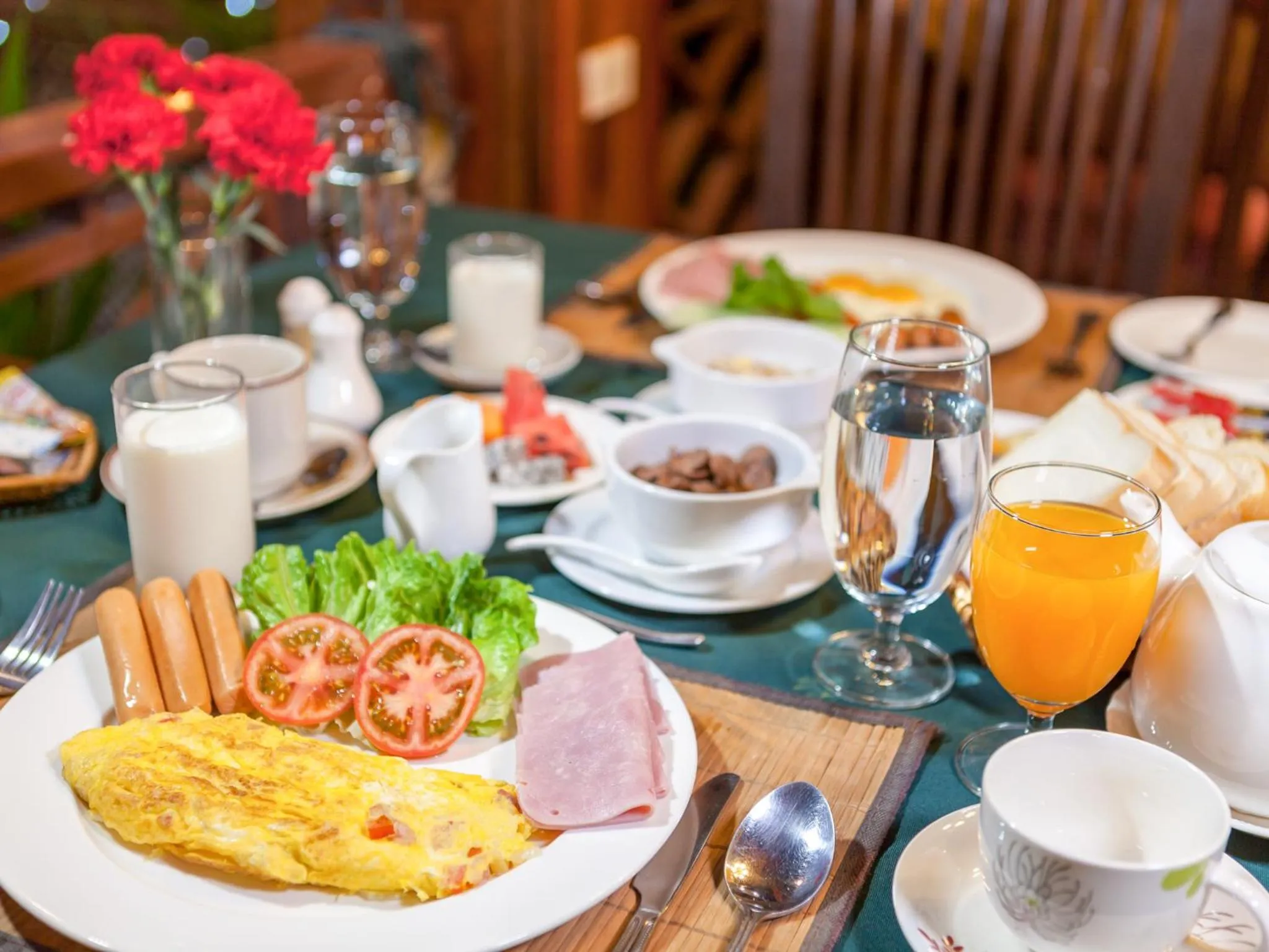 American breakfast in Chandara Boutique Hotel