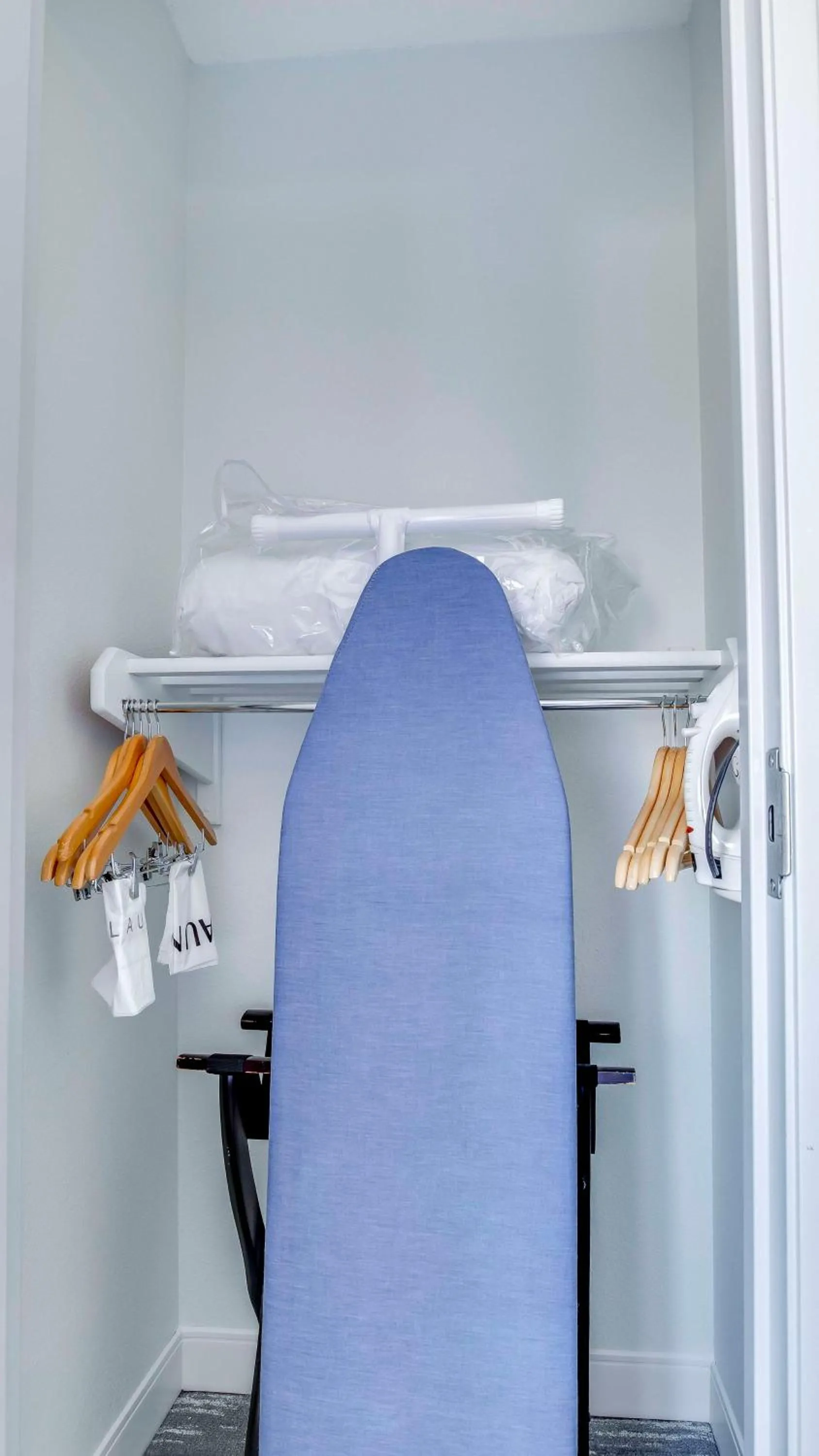 Photo of the whole room in Embassy Suites by Hilton Louisville East