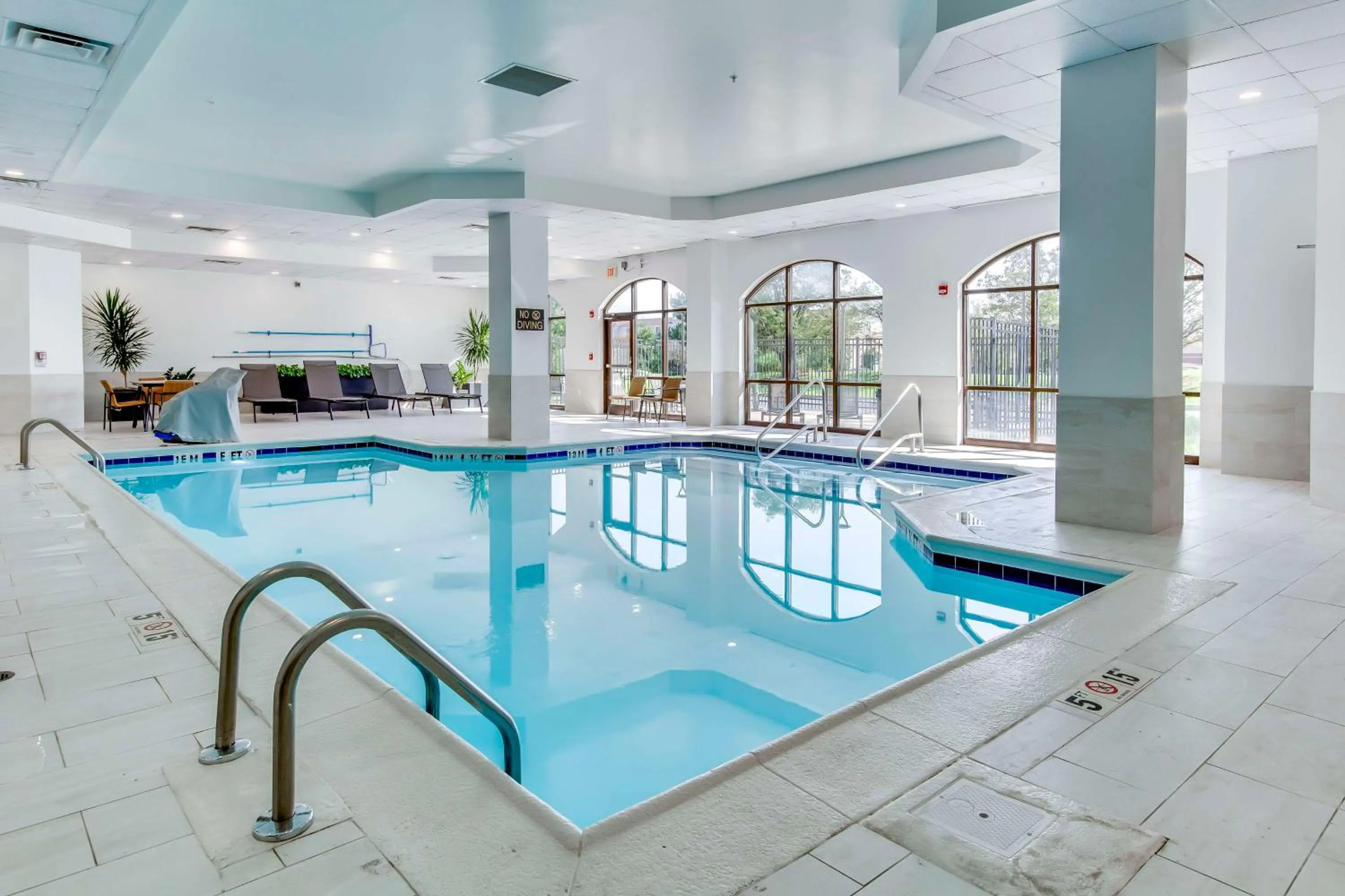 Pool view in Embassy Suites by Hilton Louisville East