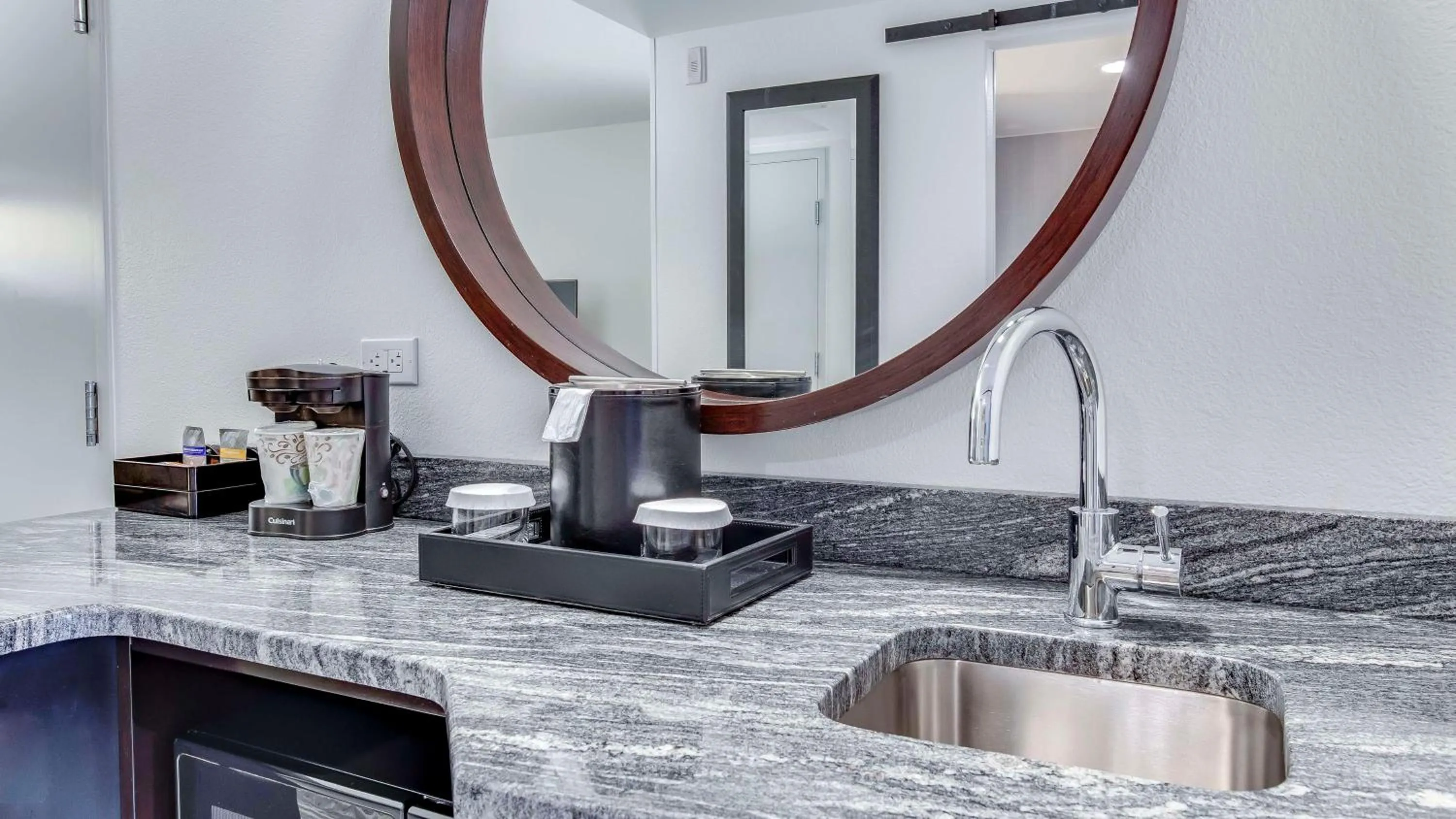 Photo of the whole room in Embassy Suites by Hilton Louisville East