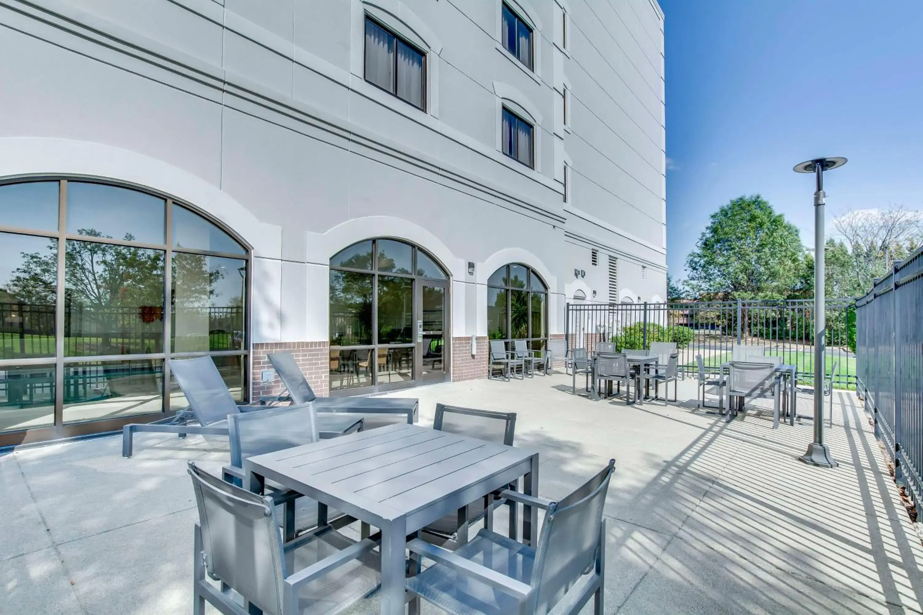 Embassy Suites by Hilton Louisville East Embassy Suites by Hilton Louisville East