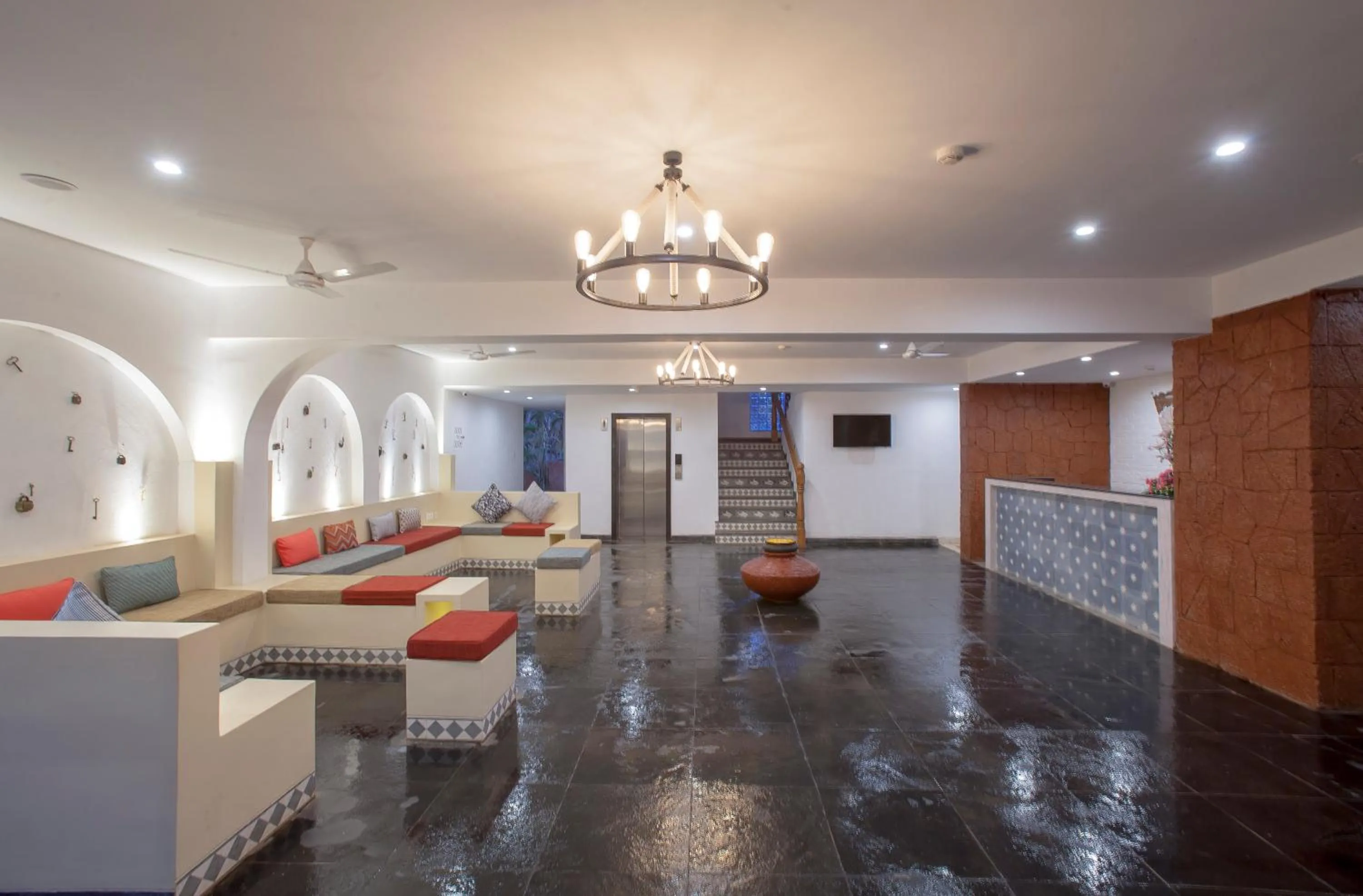 Lobby or reception in Jasminn Hotel - AM Hotel Kollection